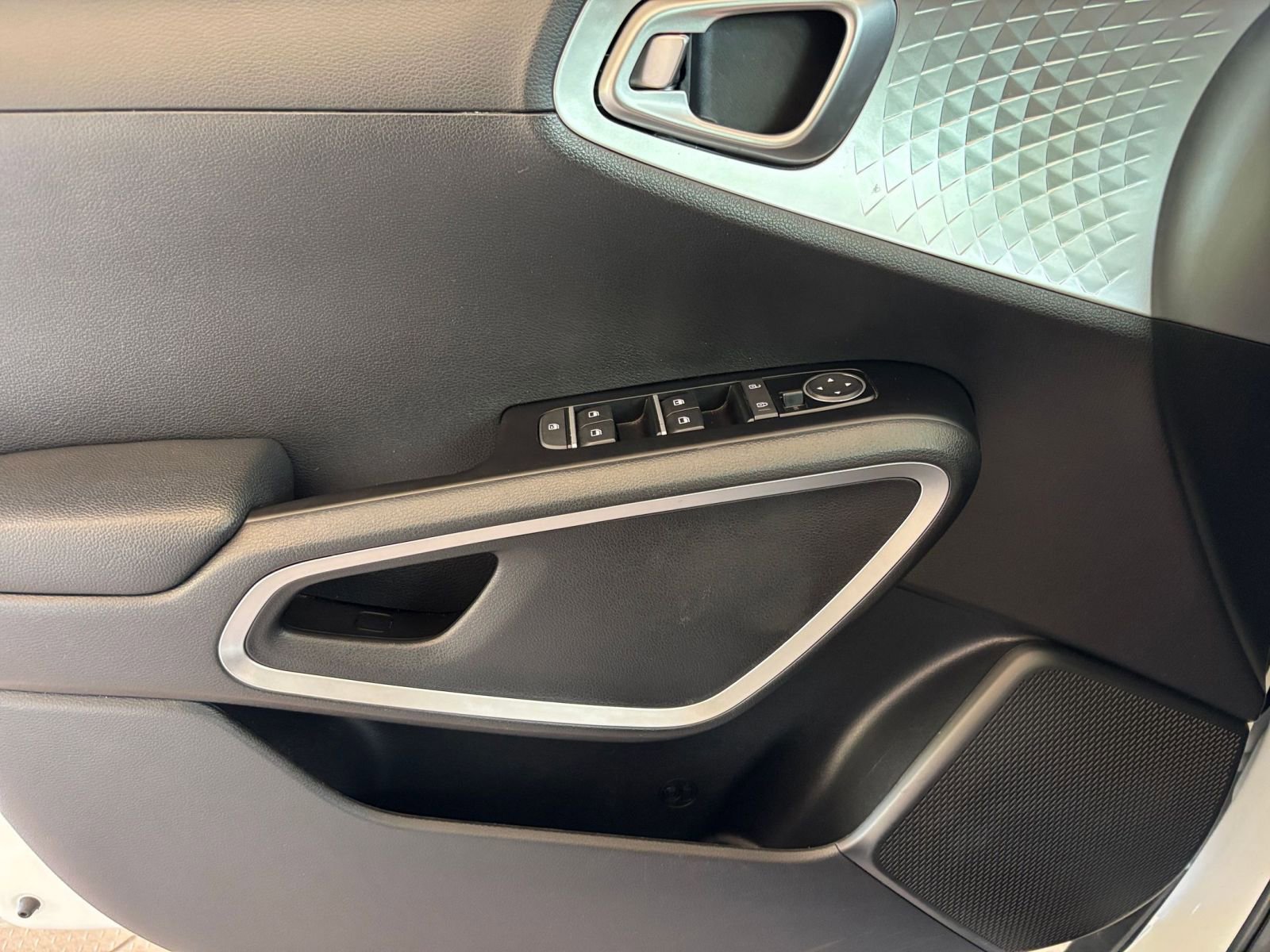 Thumbnail: 2025 Kia Soul - 18