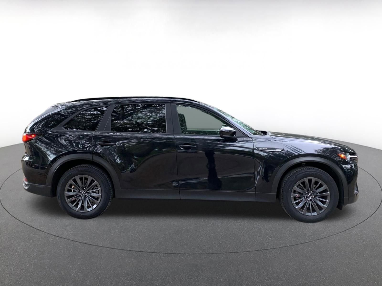 Thumbnail: 2025 Mazda CX-70 - 18