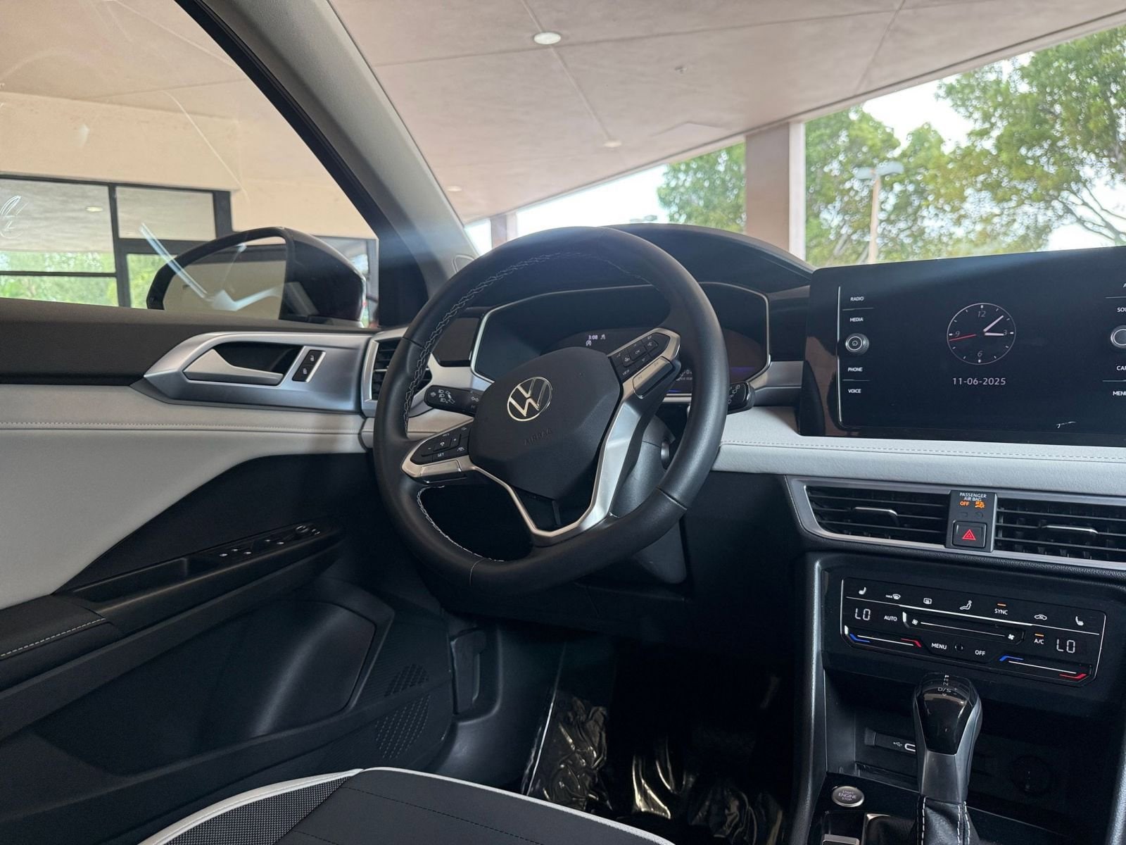 Thumbnail: 2025 Volkswagen Taos - 28