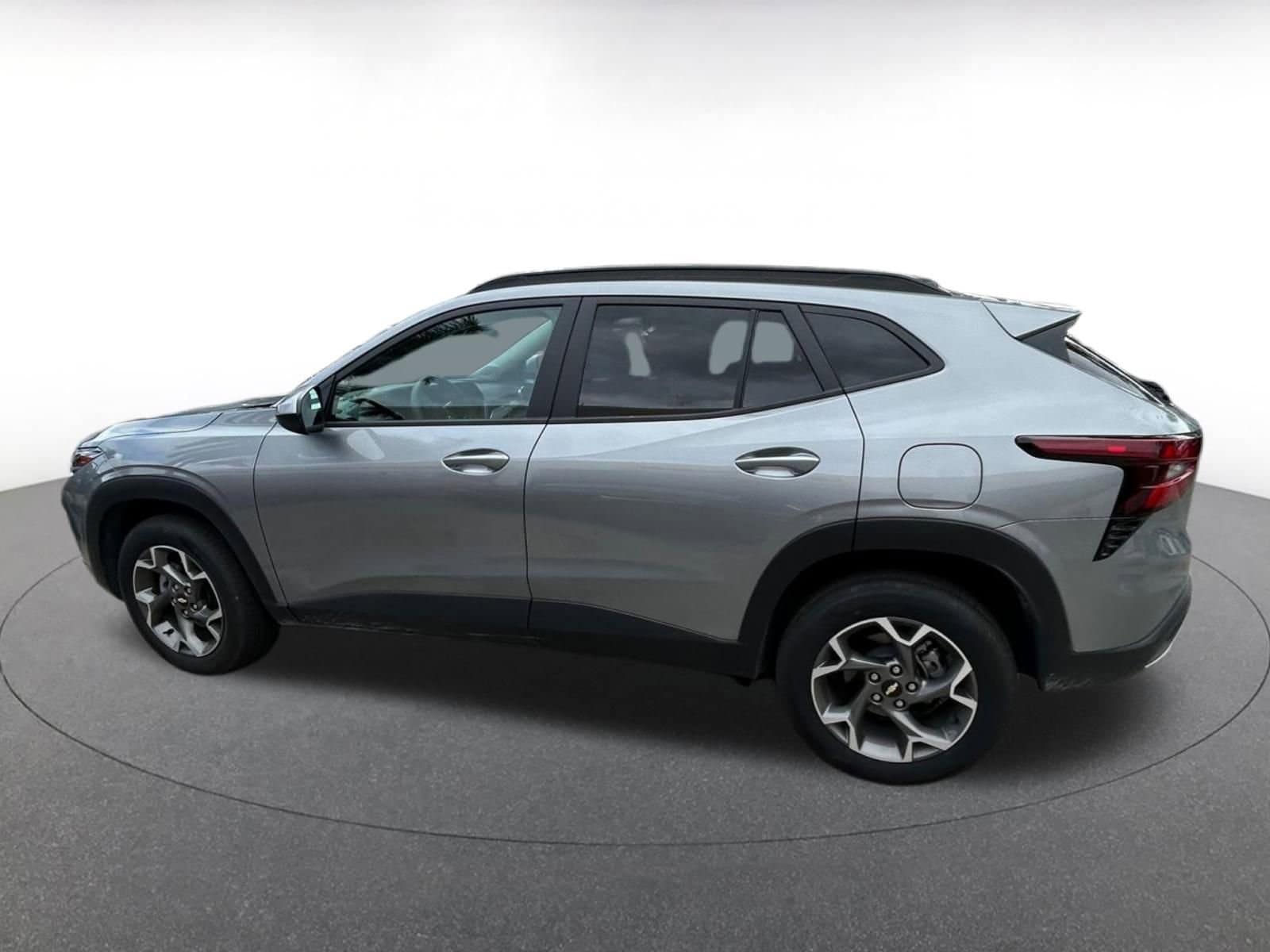 Thumbnail: 2025 Chevrolet Trax - 4