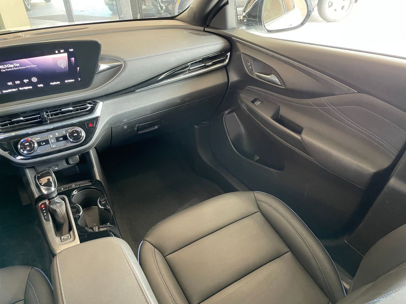 Thumbnail: 2025 Buick Envista - 34