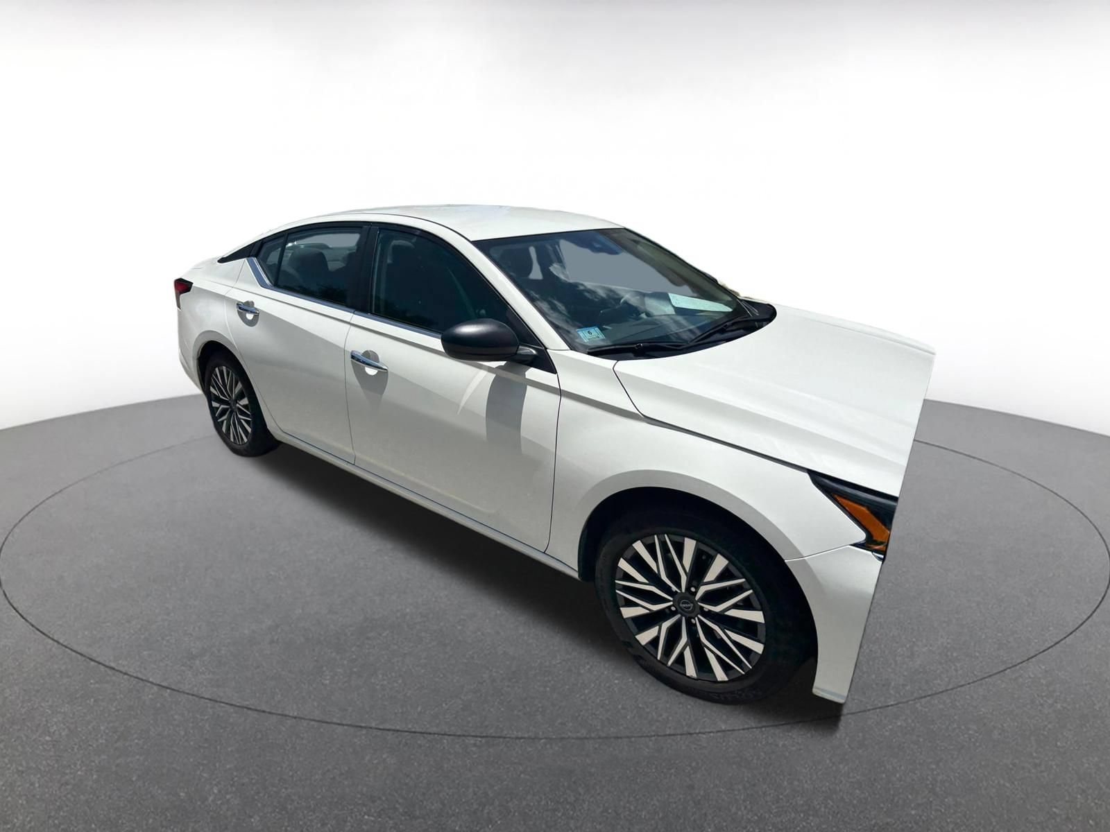 Thumbnail: 2025 Nissan Altima - 20