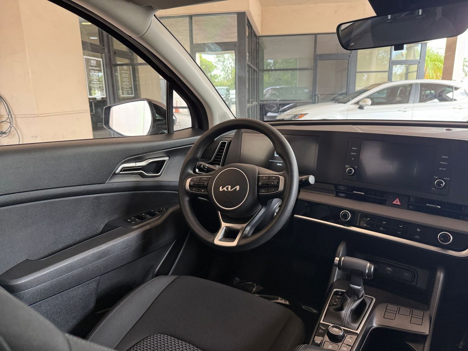 Thumbnail: 2025 Kia Sportage - 28