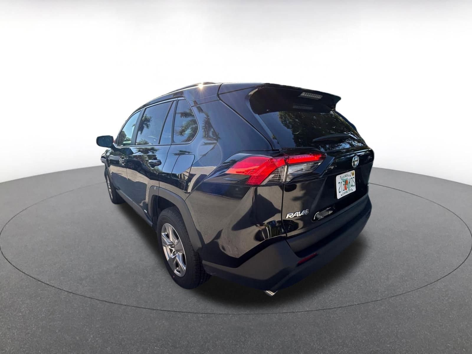 Thumbnail: 2025 Toyota RAV4 - 14