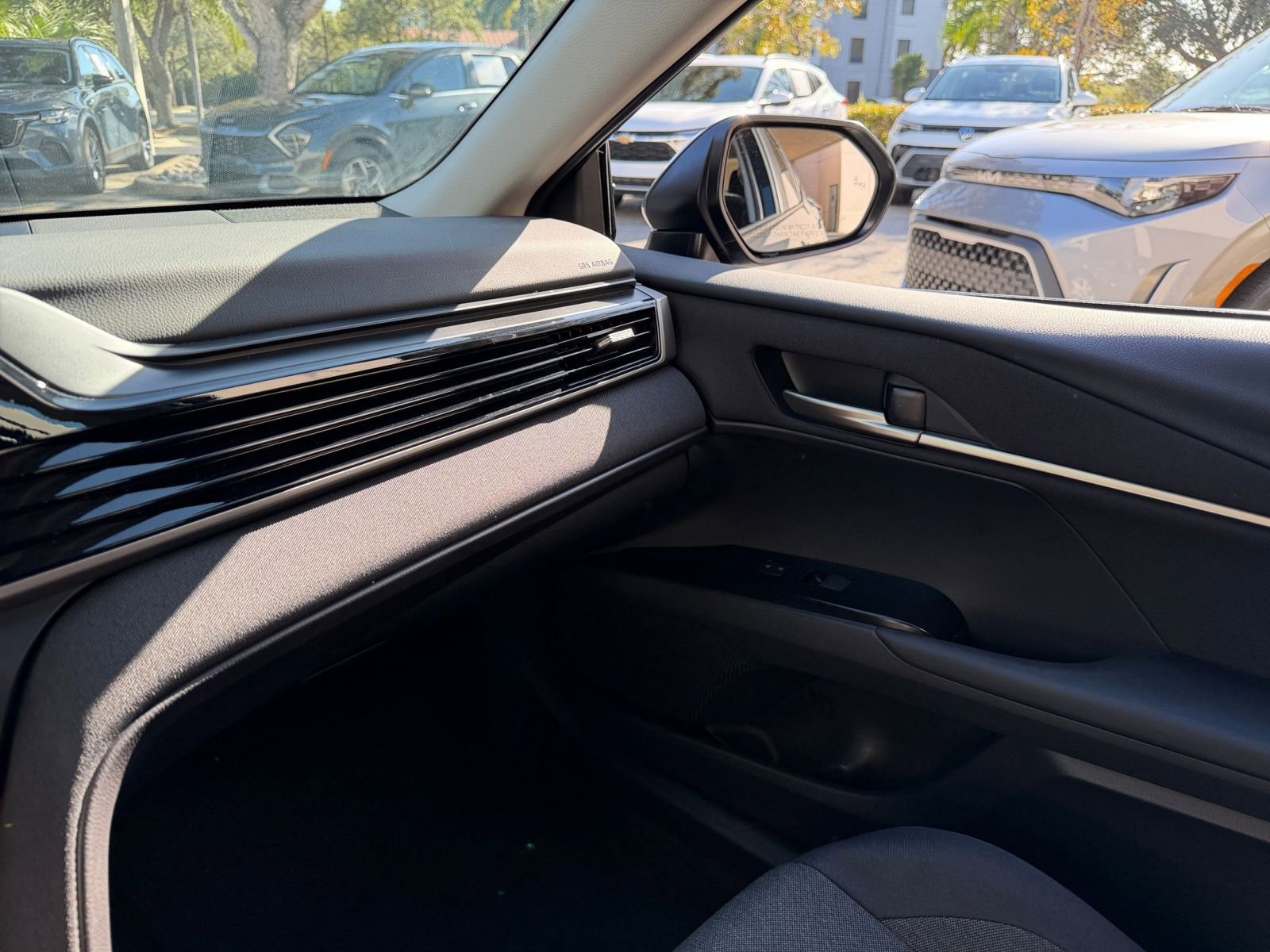 Thumbnail: 2025 Toyota Camry - 29