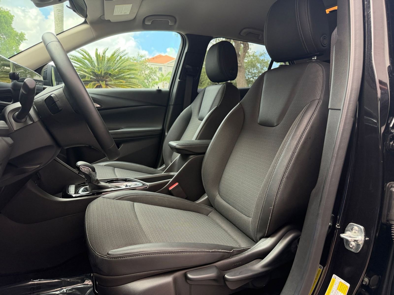 Thumbnail: 2025 Buick Encore GX - 22