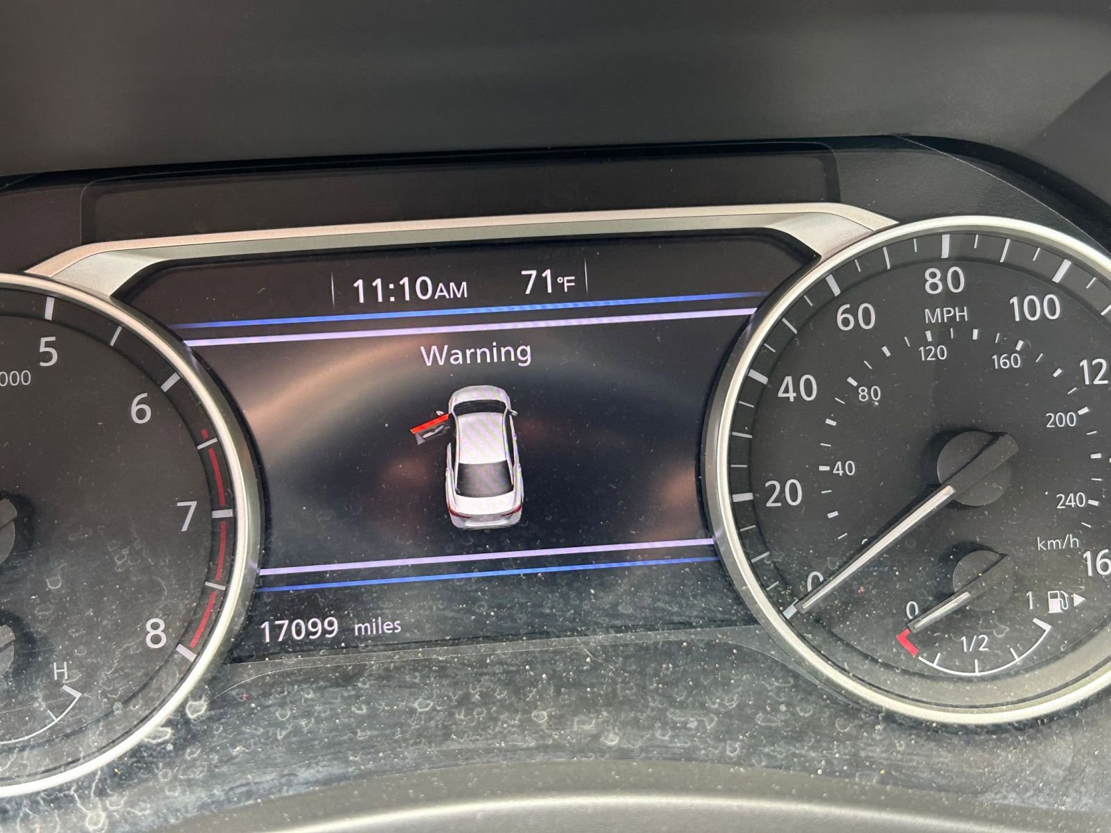 Thumbnail: 2025 Nissan Sentra - 9