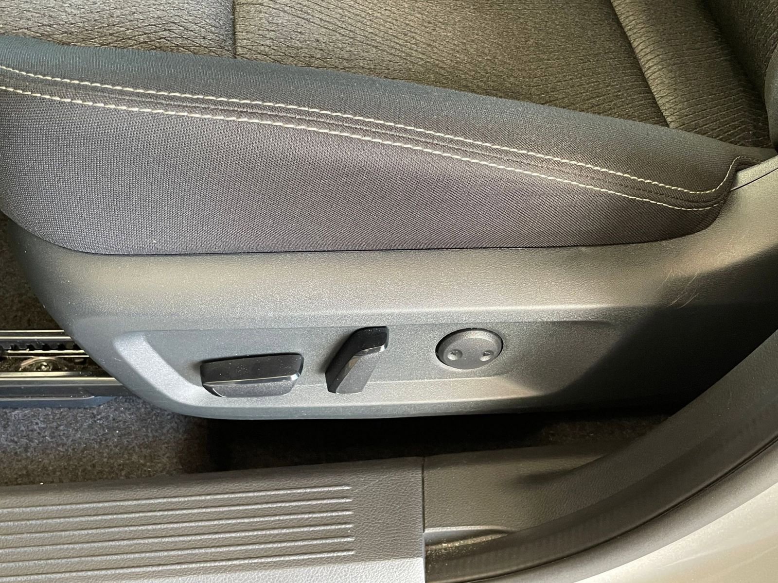 Thumbnail: 2025 Nissan Rogue - 22