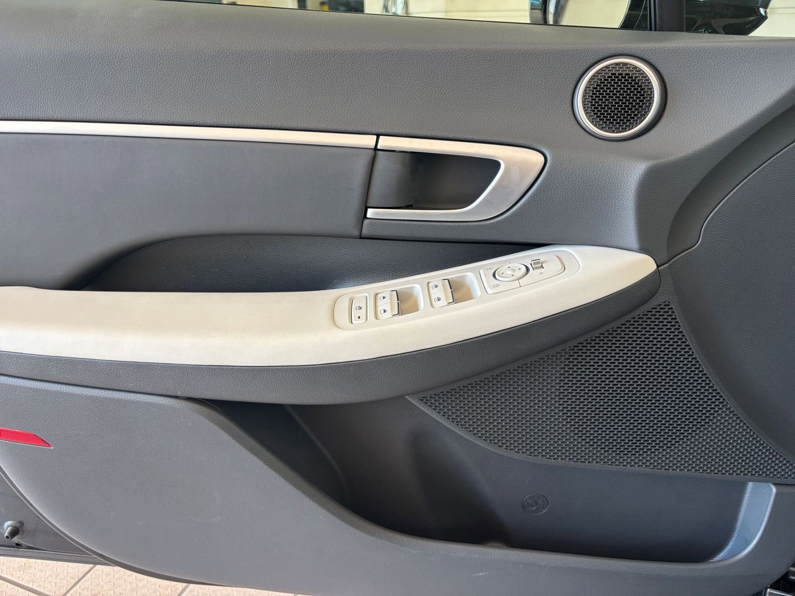 Thumbnail: 2025 Hyundai Sonata - 18