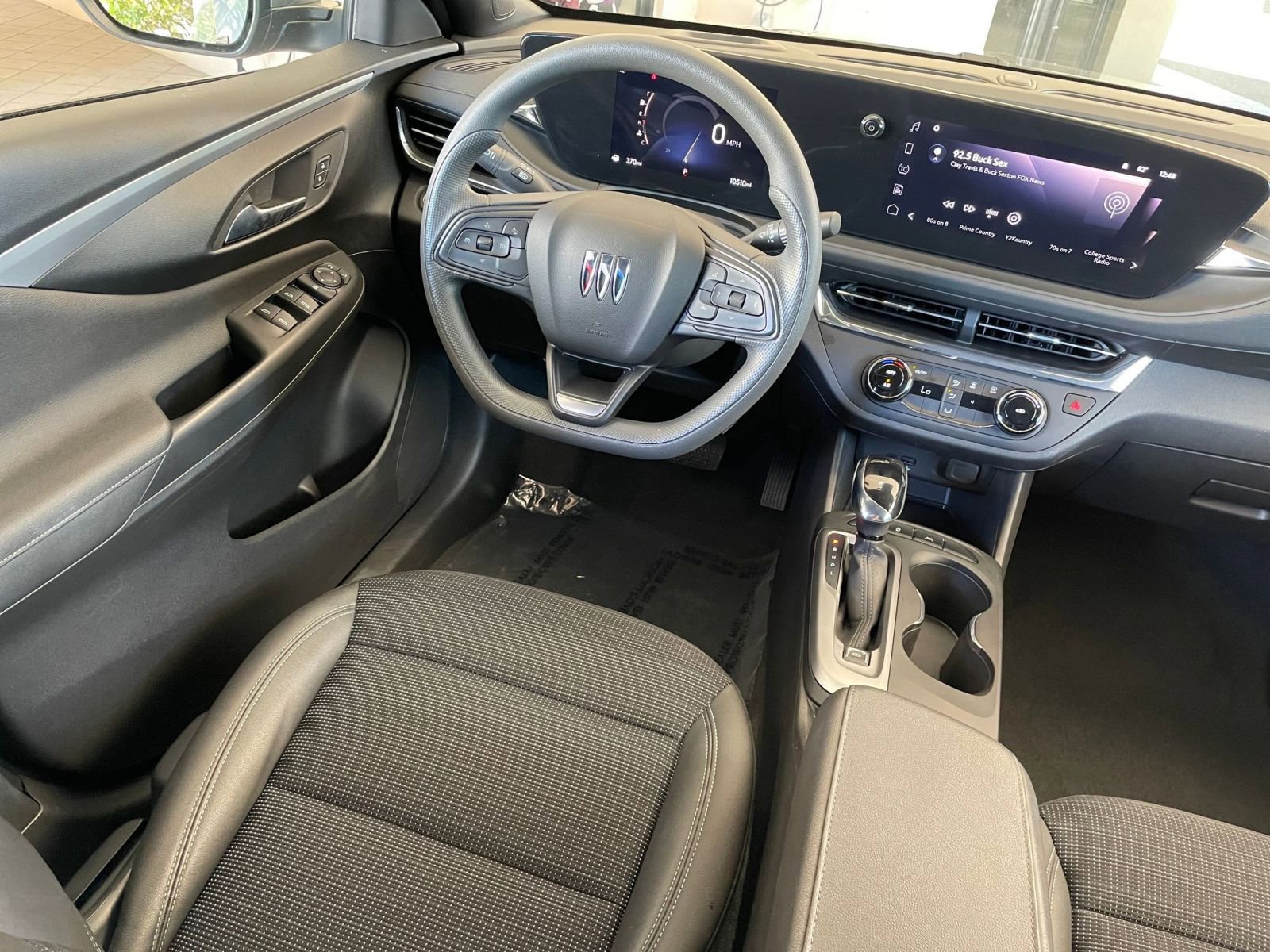 Thumbnail: 2025 Buick Envista - 33