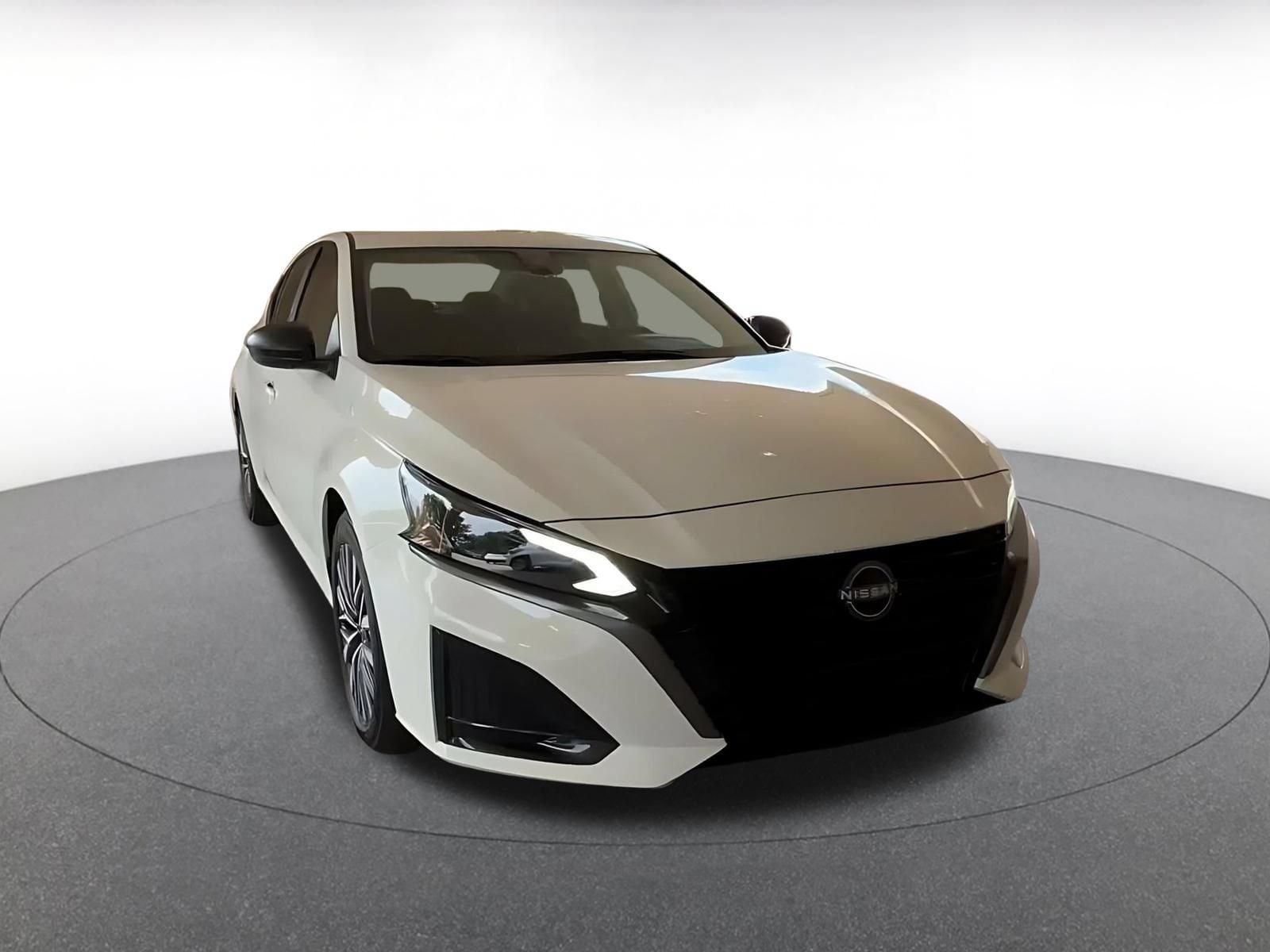 Thumbnail: 2026 Nissan Altima - 3