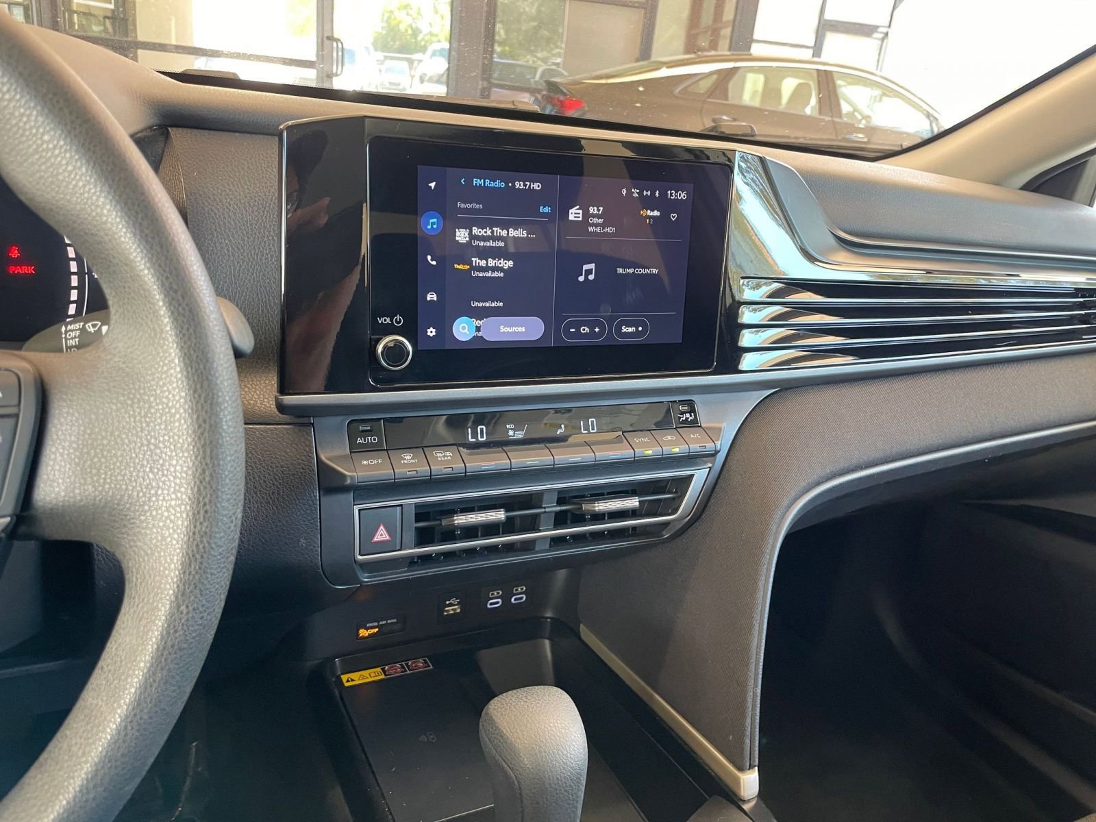 Thumbnail: 2025 Toyota Camry - 17