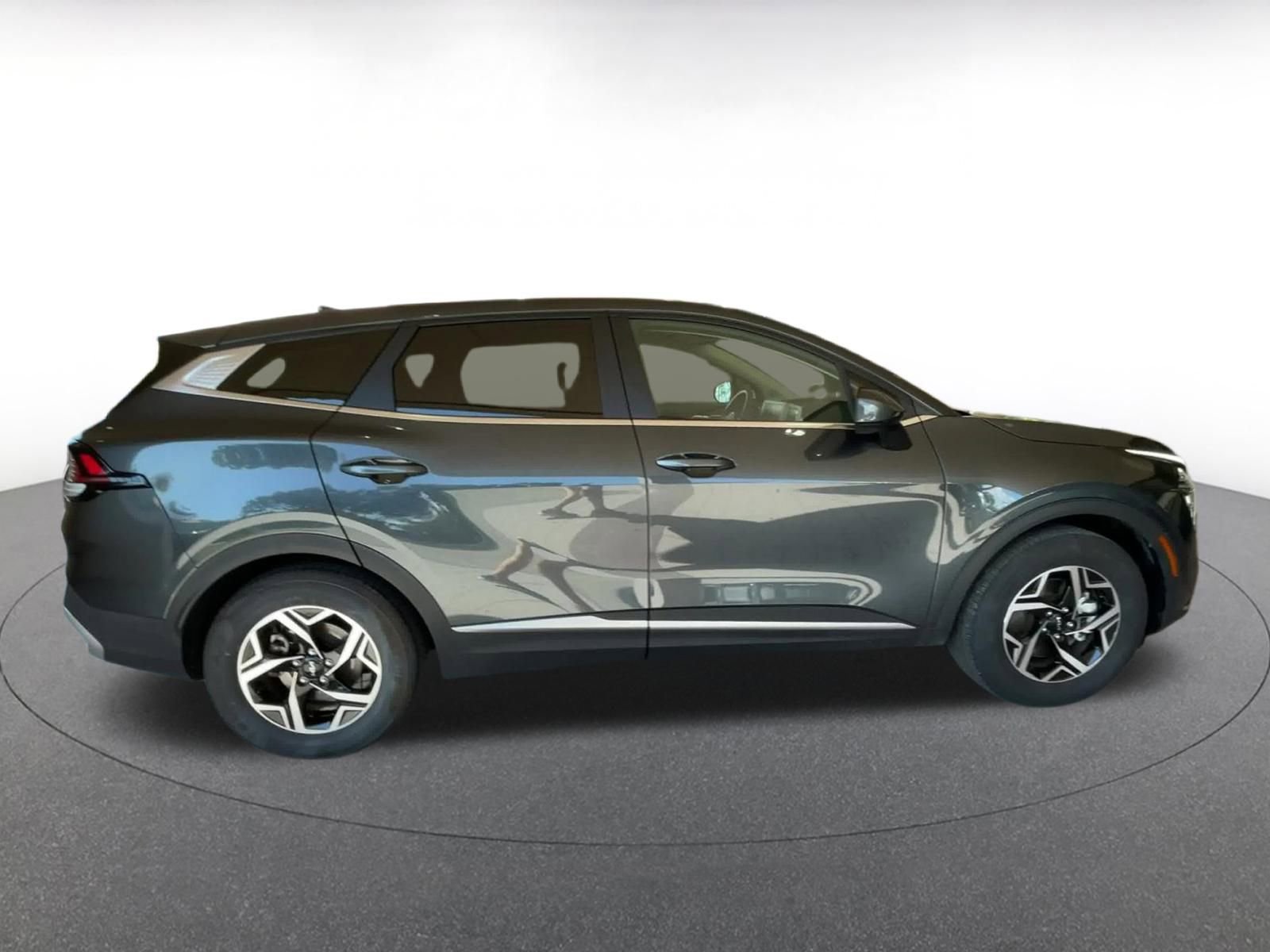 Thumbnail: 2025 Kia Sportage - 16