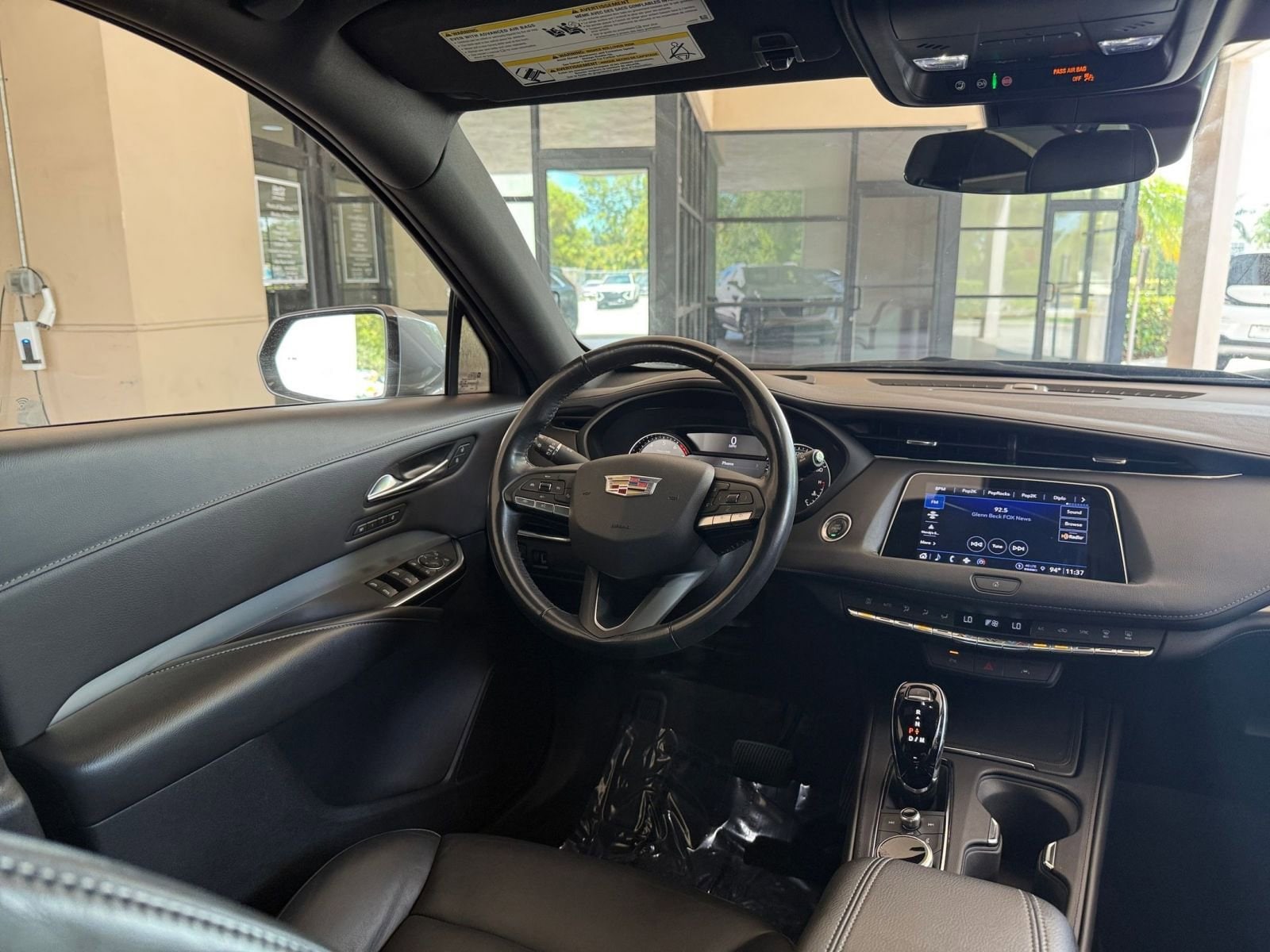 Thumbnail: 2023 Cadillac XT4 - 28