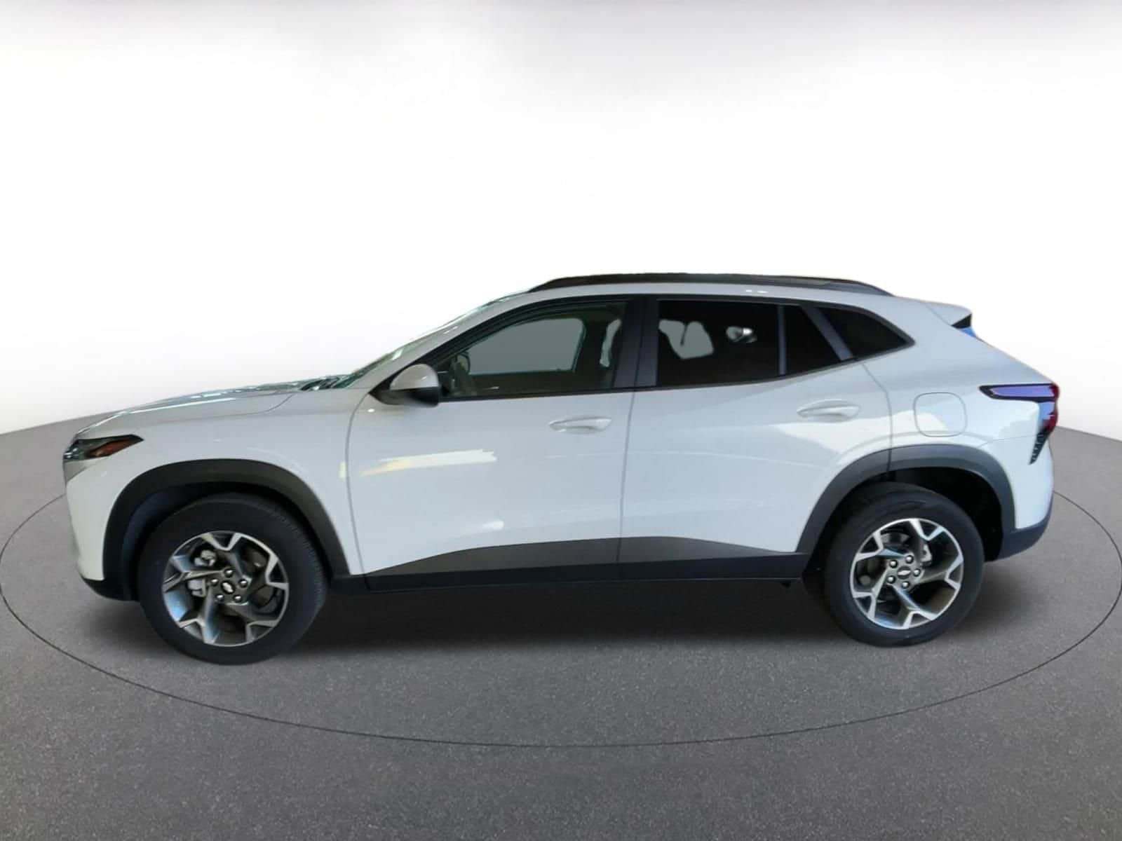 Thumbnail: 2025 Chevrolet Trax - 9