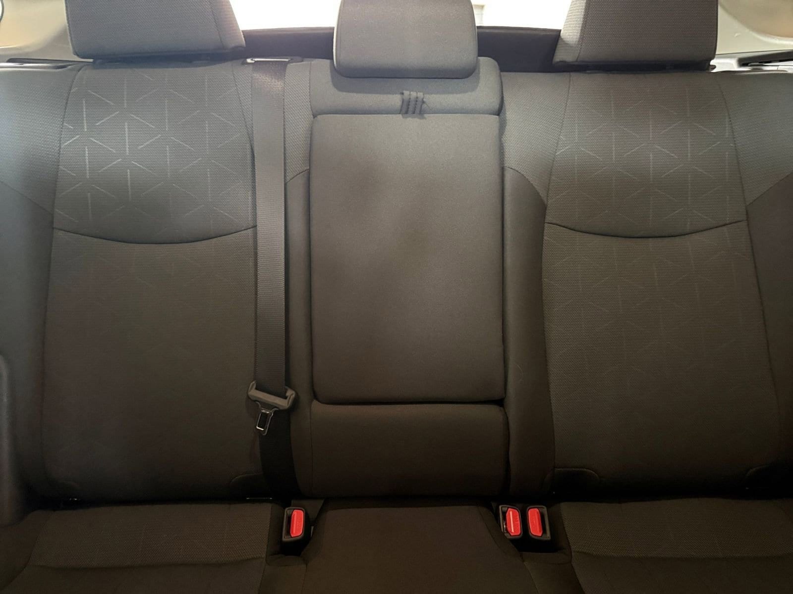 Thumbnail: 2025 Toyota RAV4 - 32