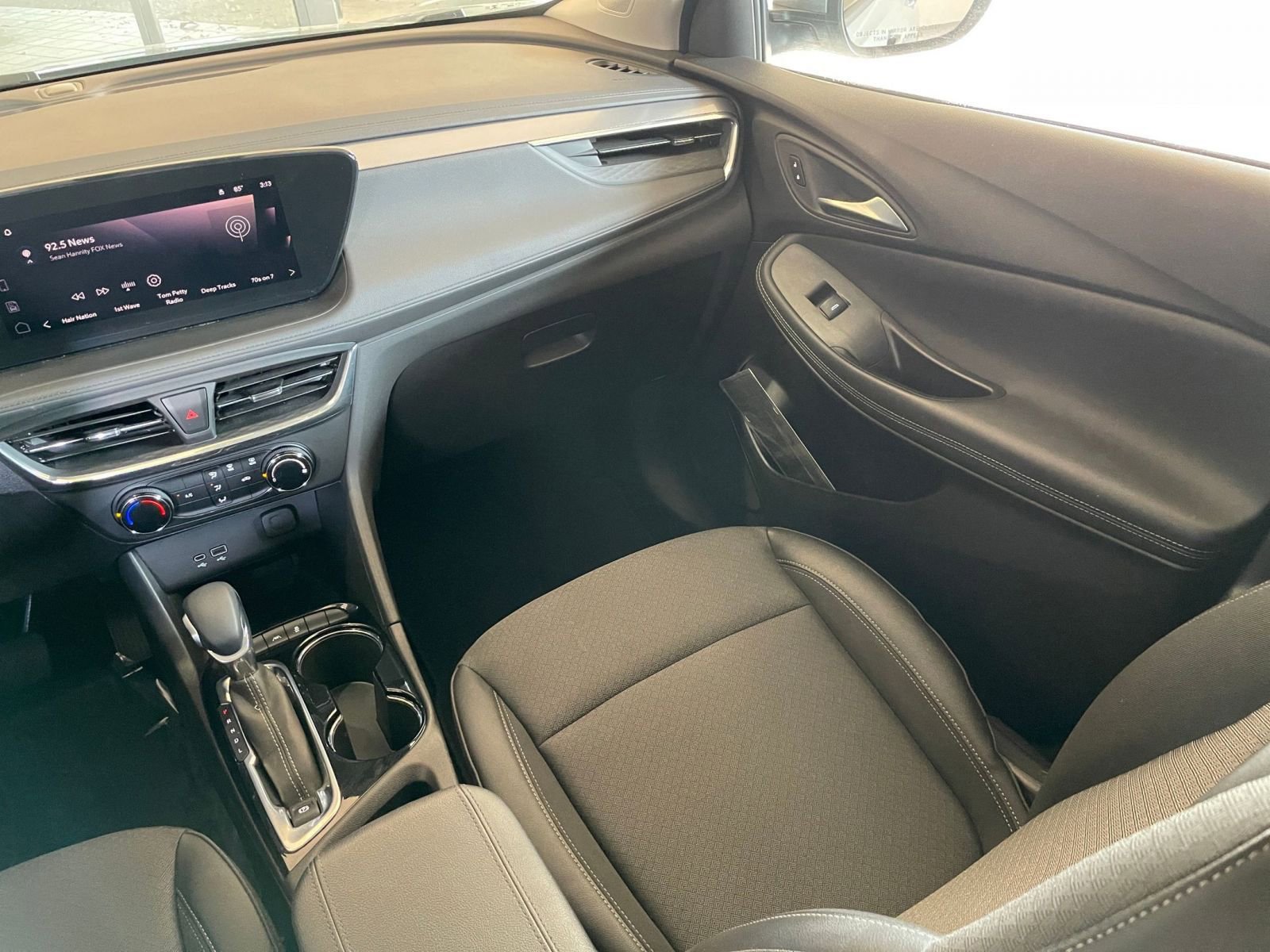 Thumbnail: 2025 Buick Encore GX - 33