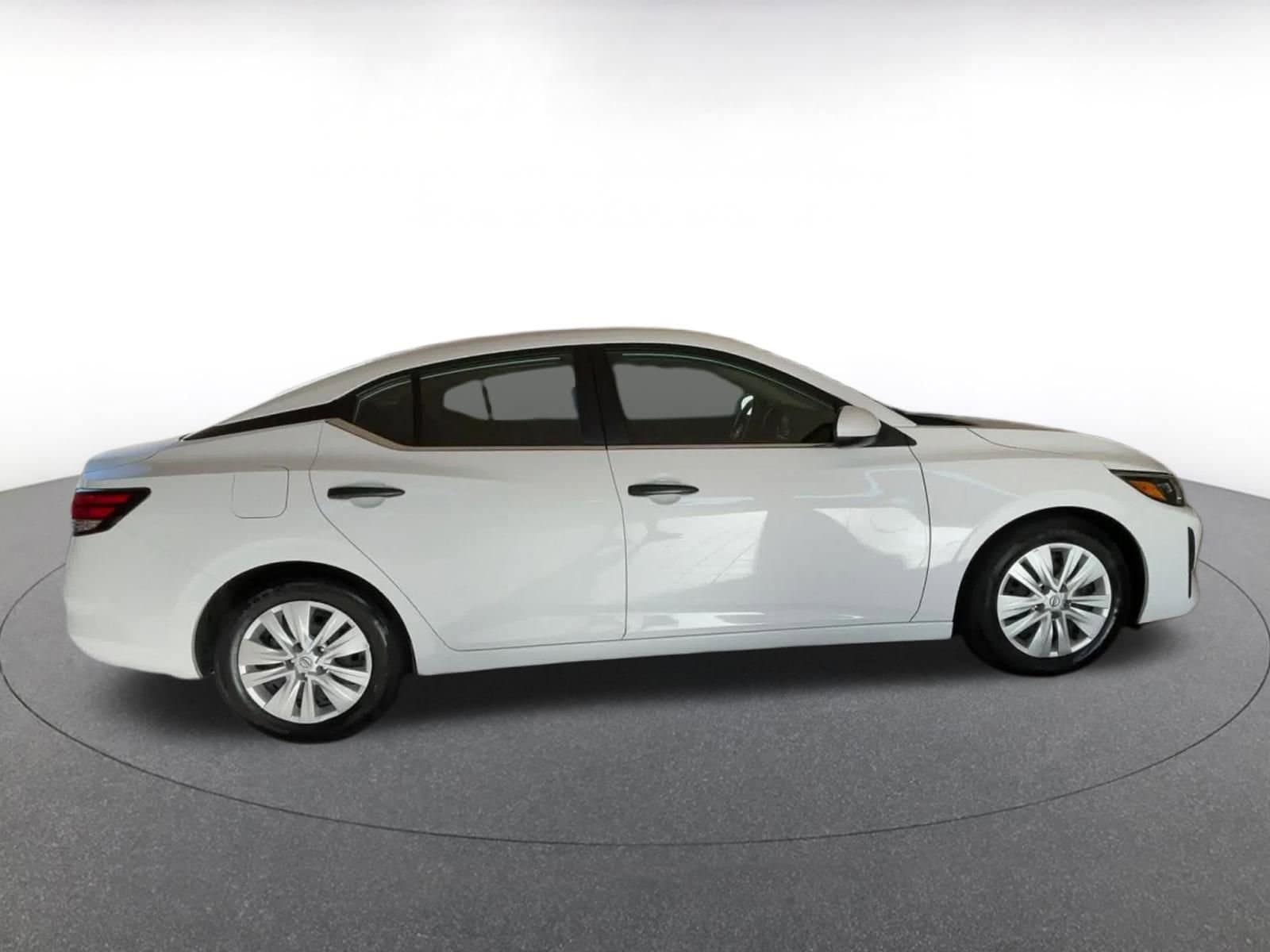 Thumbnail: 2025 Nissan Sentra - 16