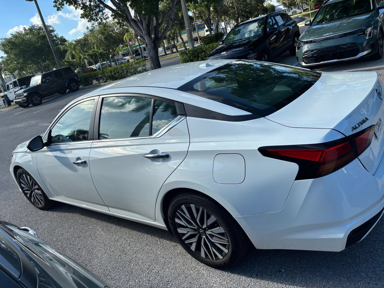 Thumbnail: 2025 Nissan Altima - 14