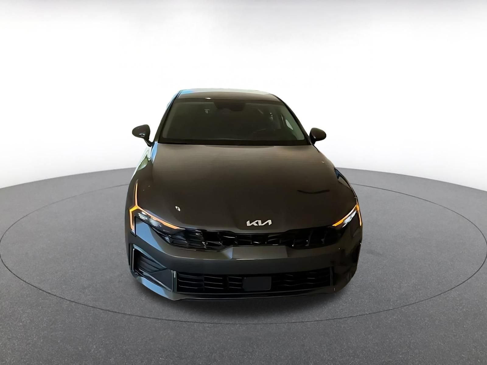 Thumbnail: 2025 Kia K5 - 3