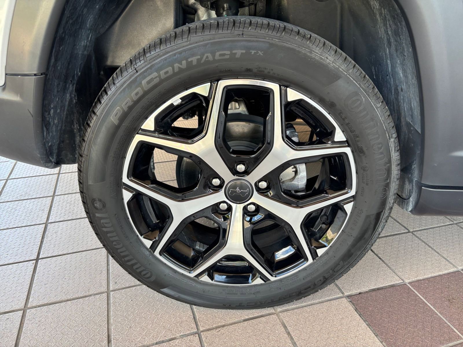 Thumbnail: 2025 Jeep Compass - 30