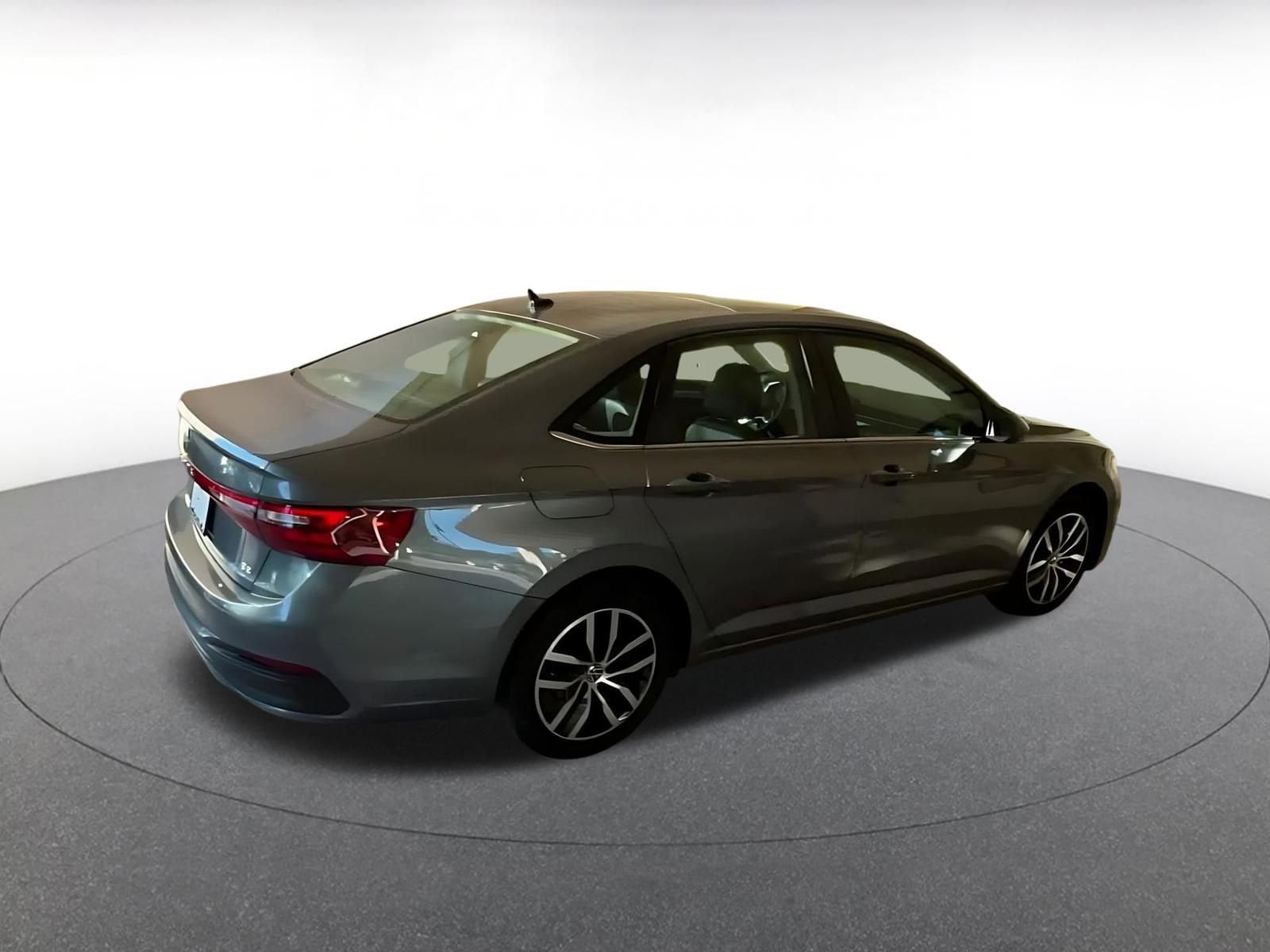 Thumbnail: 2025 Volkswagen Jetta - 14