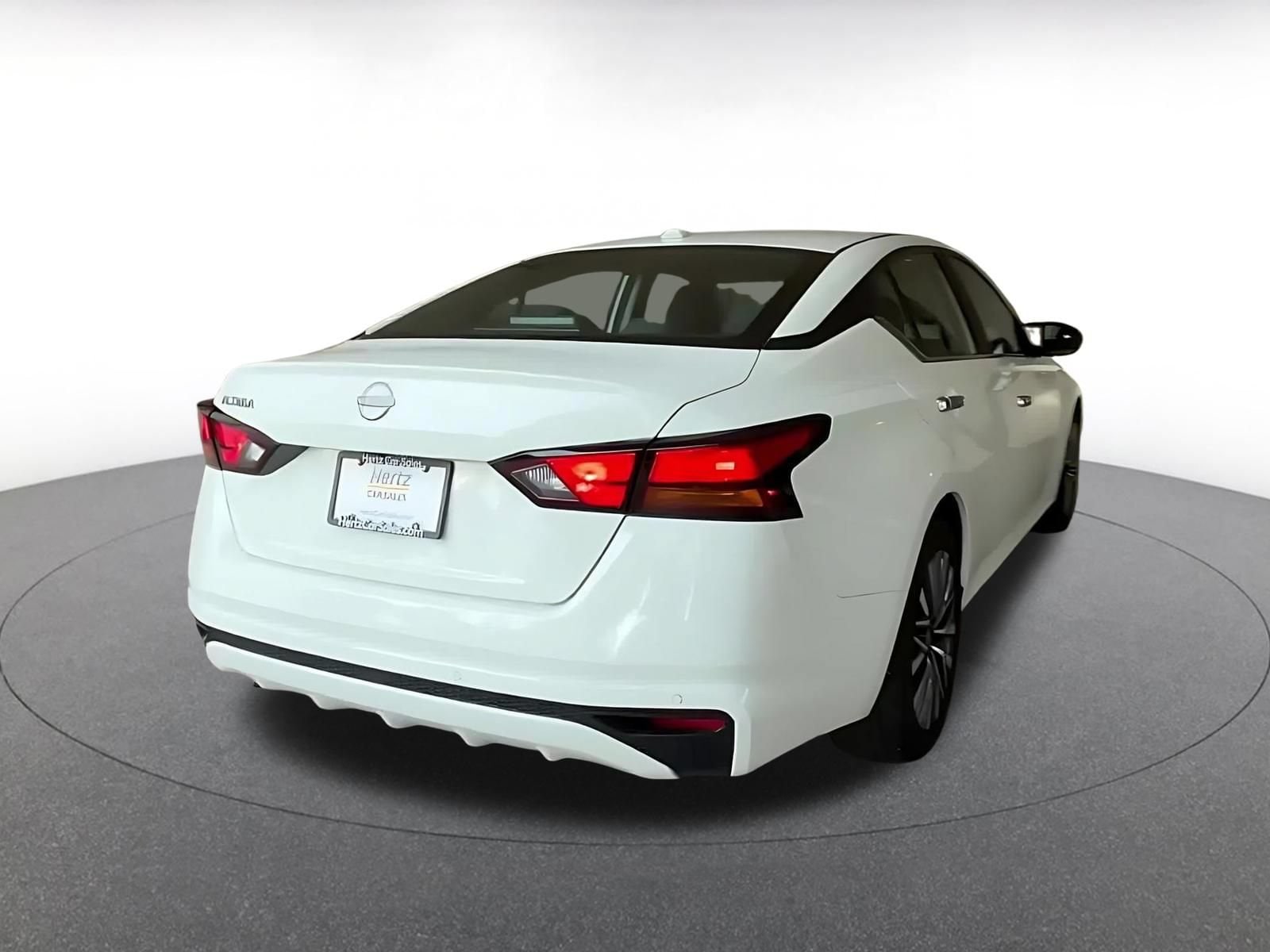 Thumbnail: 2025 Nissan Altima - 14