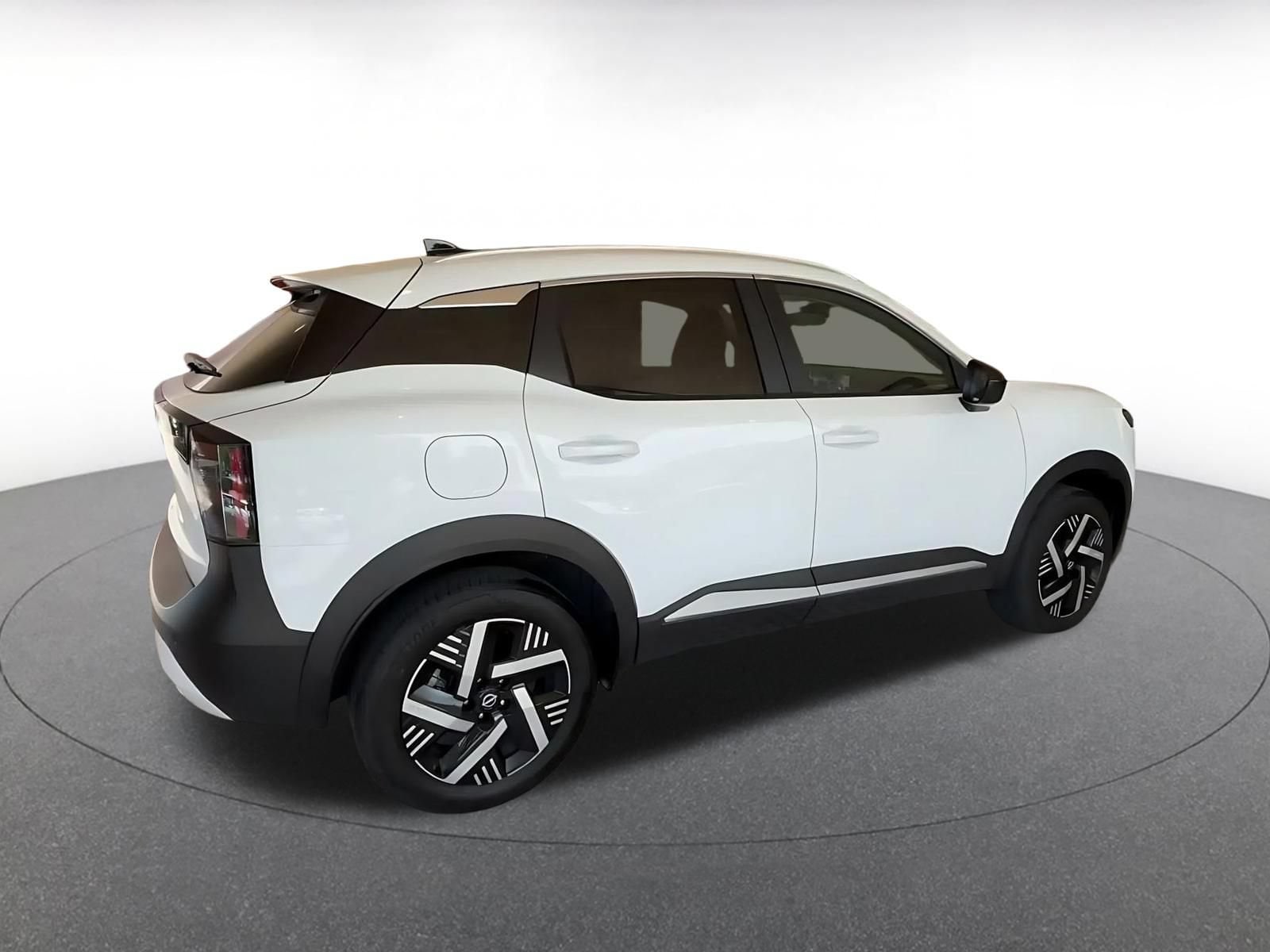 Thumbnail: 2026 Nissan Kicks - 14