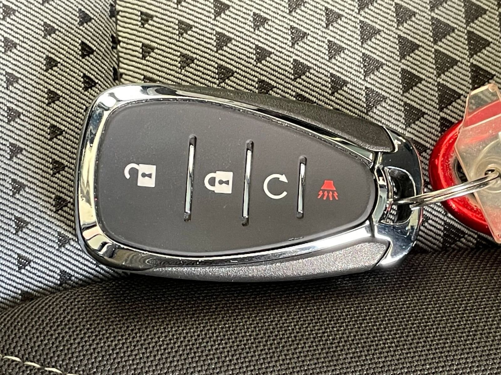 Thumbnail: 2025 Chevrolet Trax - 22