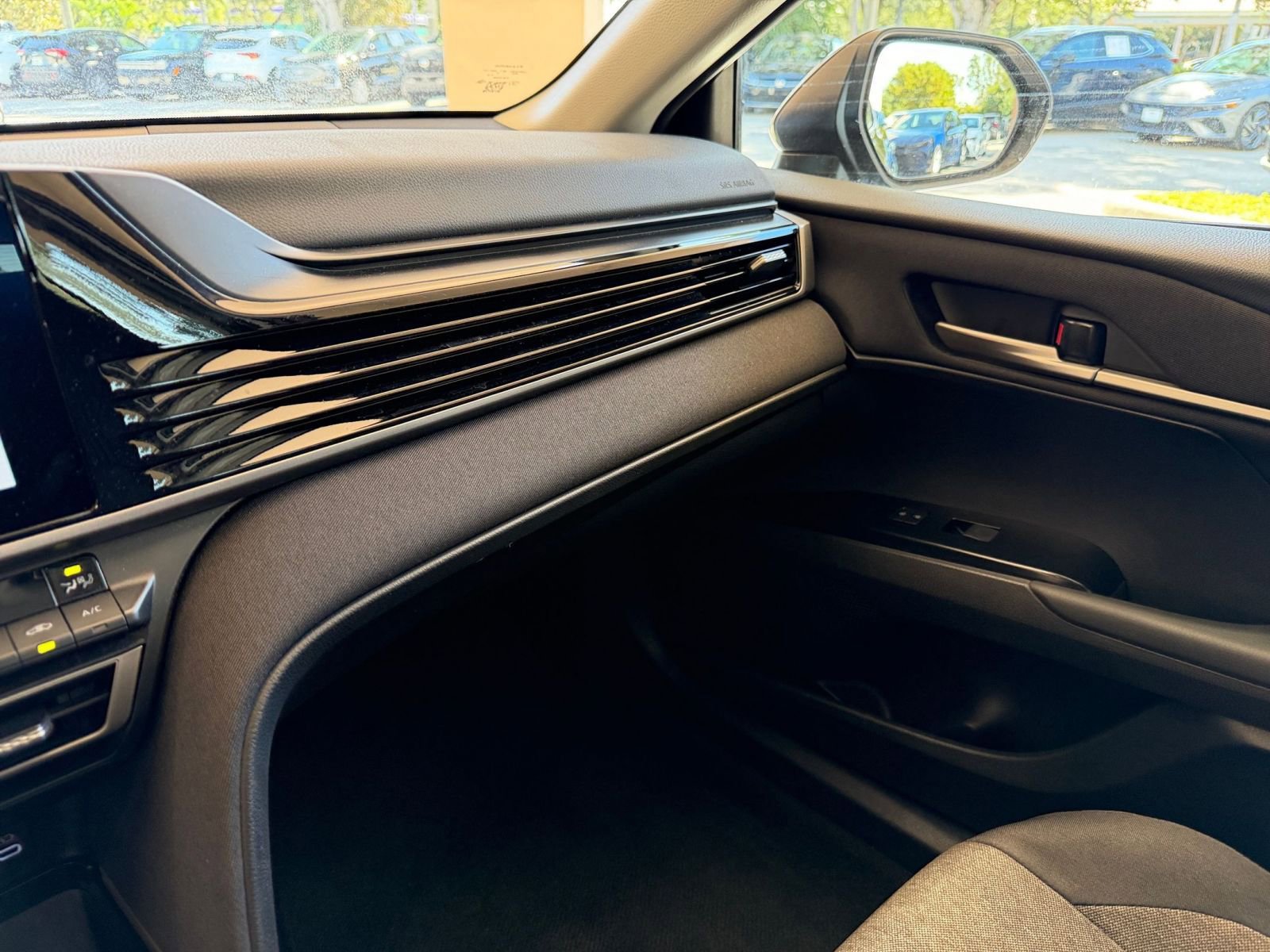 Thumbnail: 2025 Toyota Camry - 29