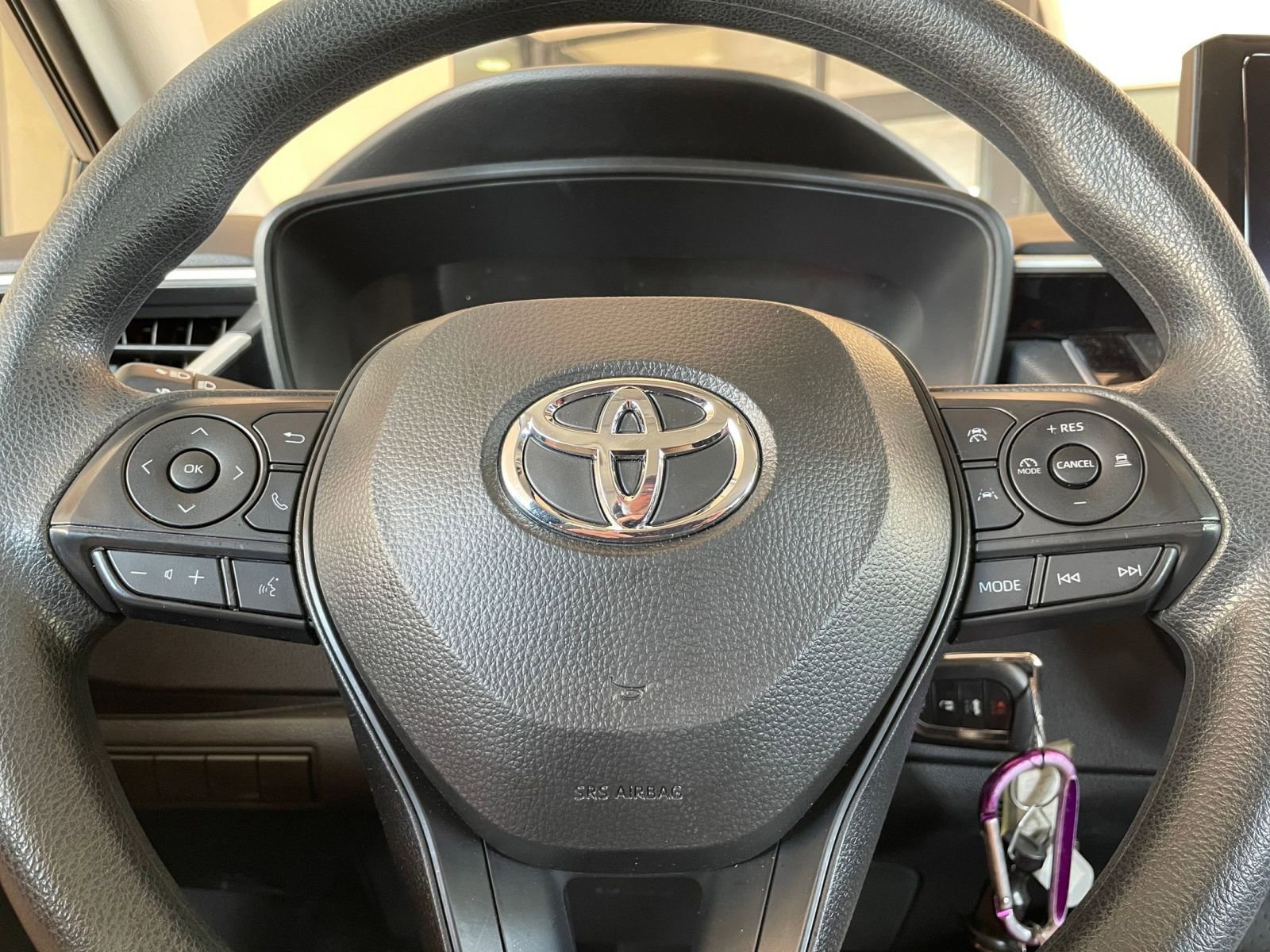 Thumbnail: 2025 Toyota Corolla - 25