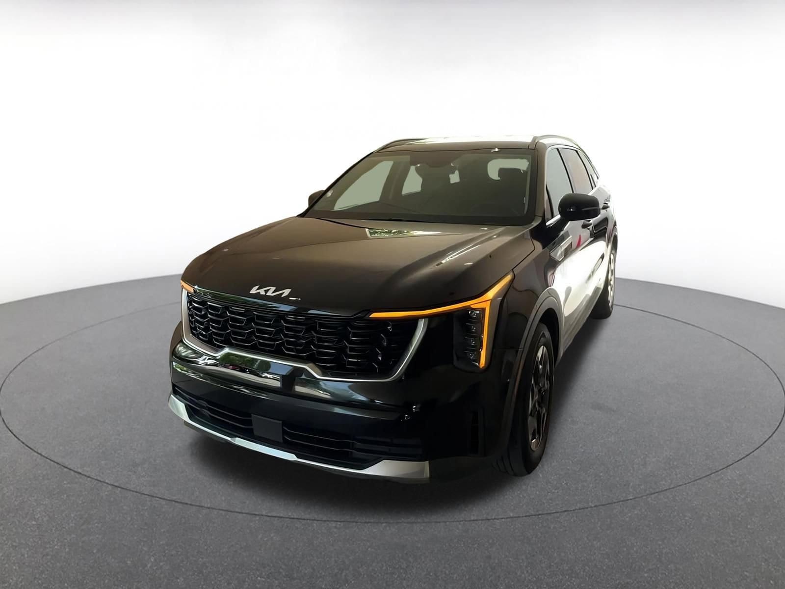2024 Kia Sorento S 4