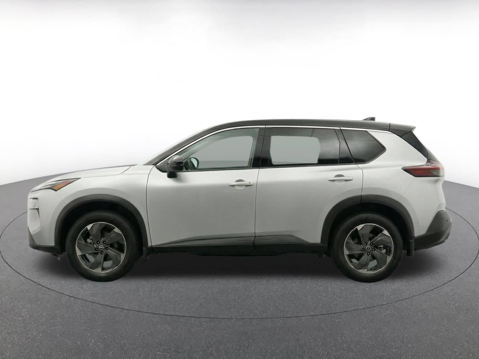 Thumbnail: 2025 Nissan Rogue - 10