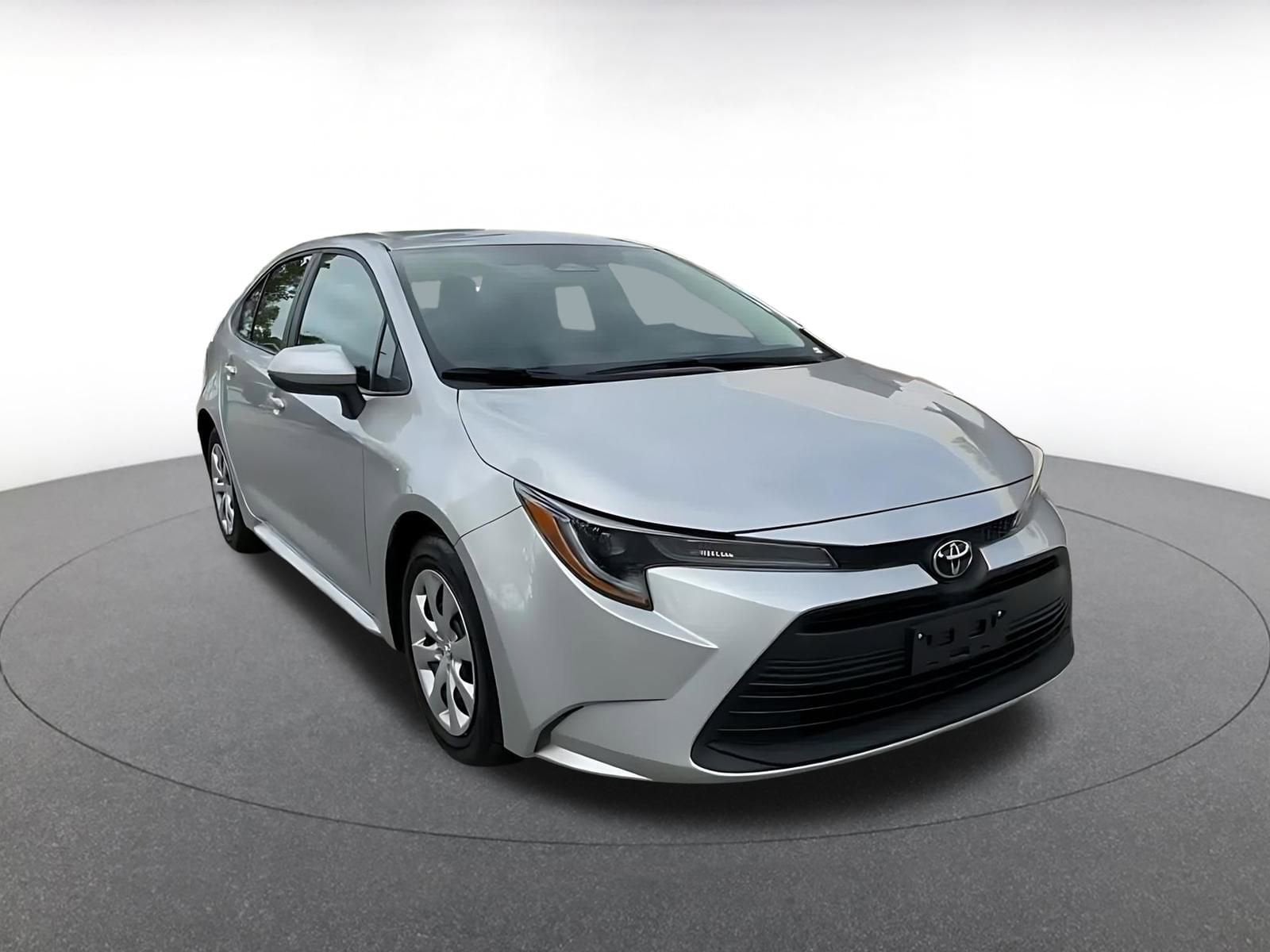 Thumbnail: 2025 Toyota Corolla - 3