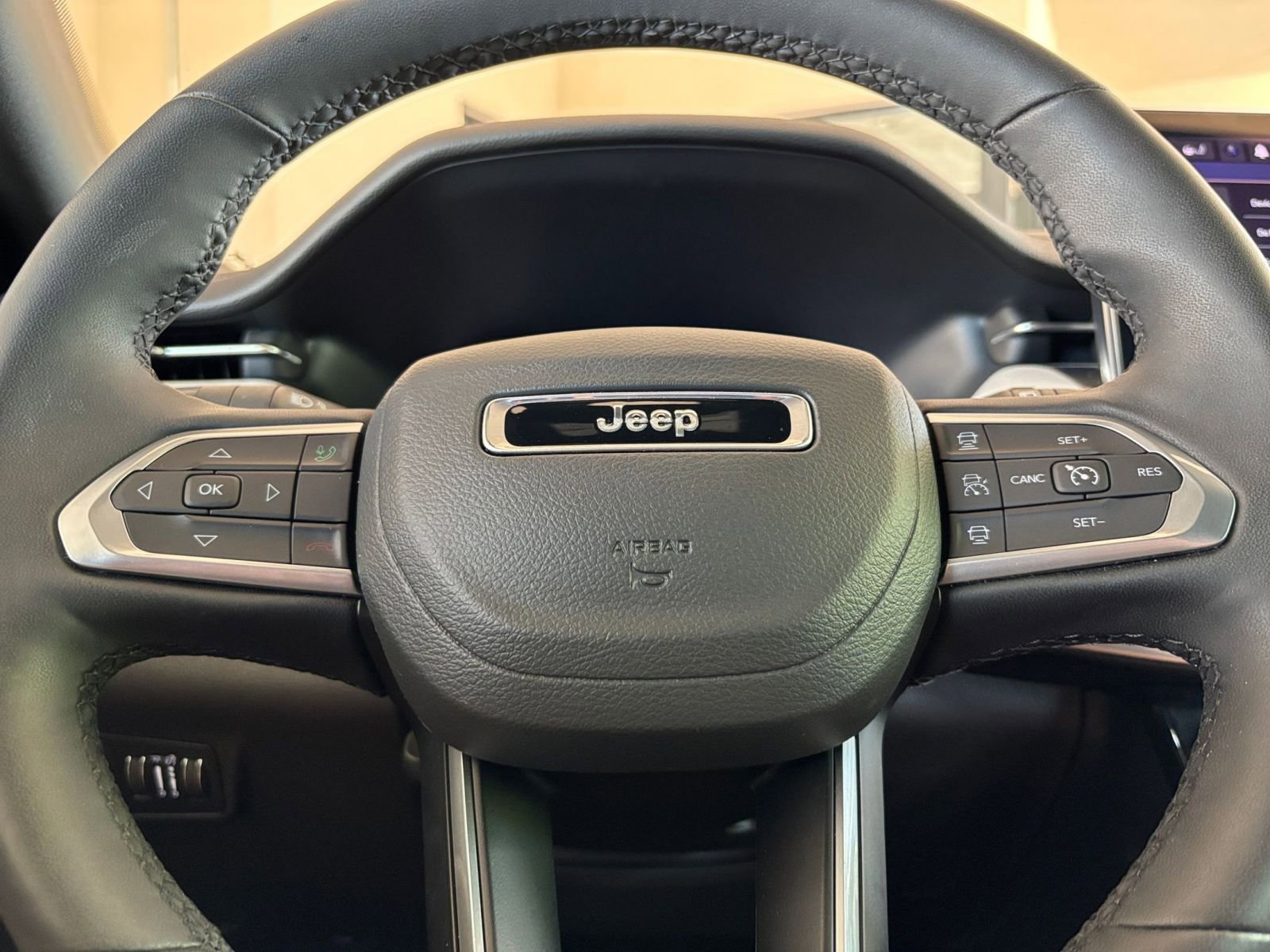 Thumbnail: 2025 Jeep Compass - 28