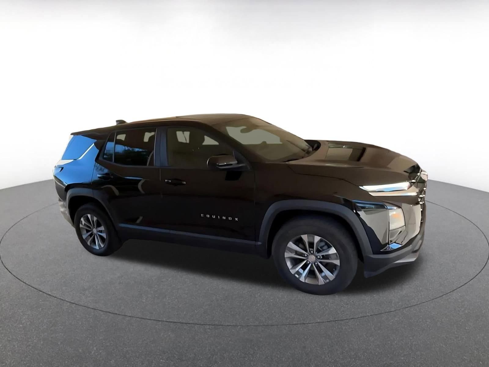 Thumbnail: 2025 Chevrolet Equinox - 2