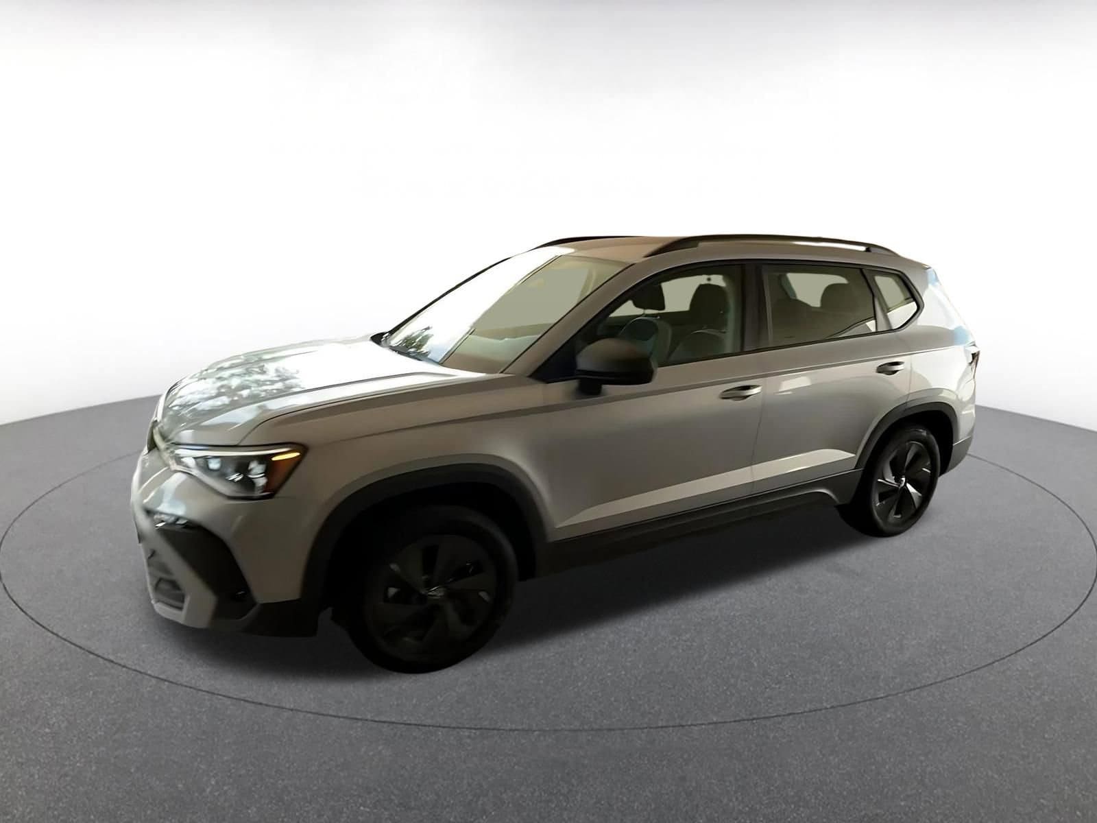 Thumbnail: 2025 Volkswagen Taos - 8