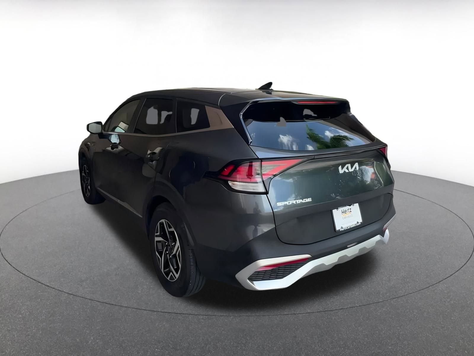 Thumbnail: 2023 Kia Sportage - 10