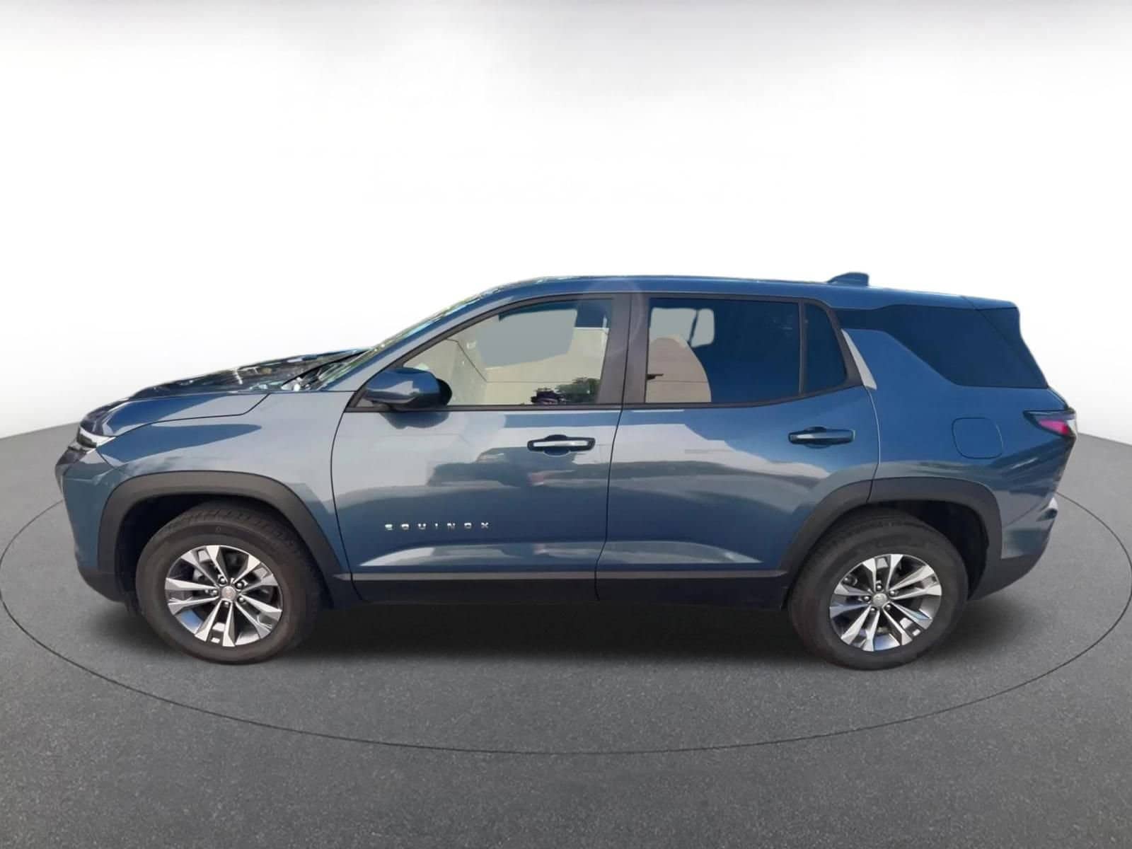 Thumbnail: 2025 Chevrolet Equinox - 9