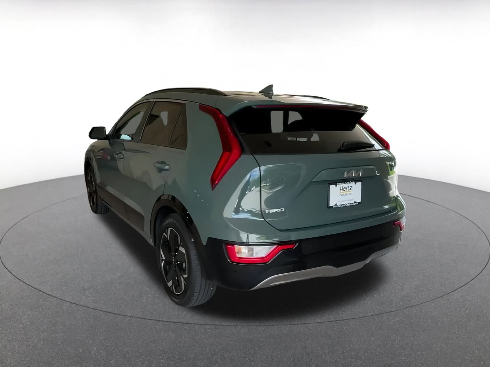Thumbnail: 2023 Kia Niro - 10