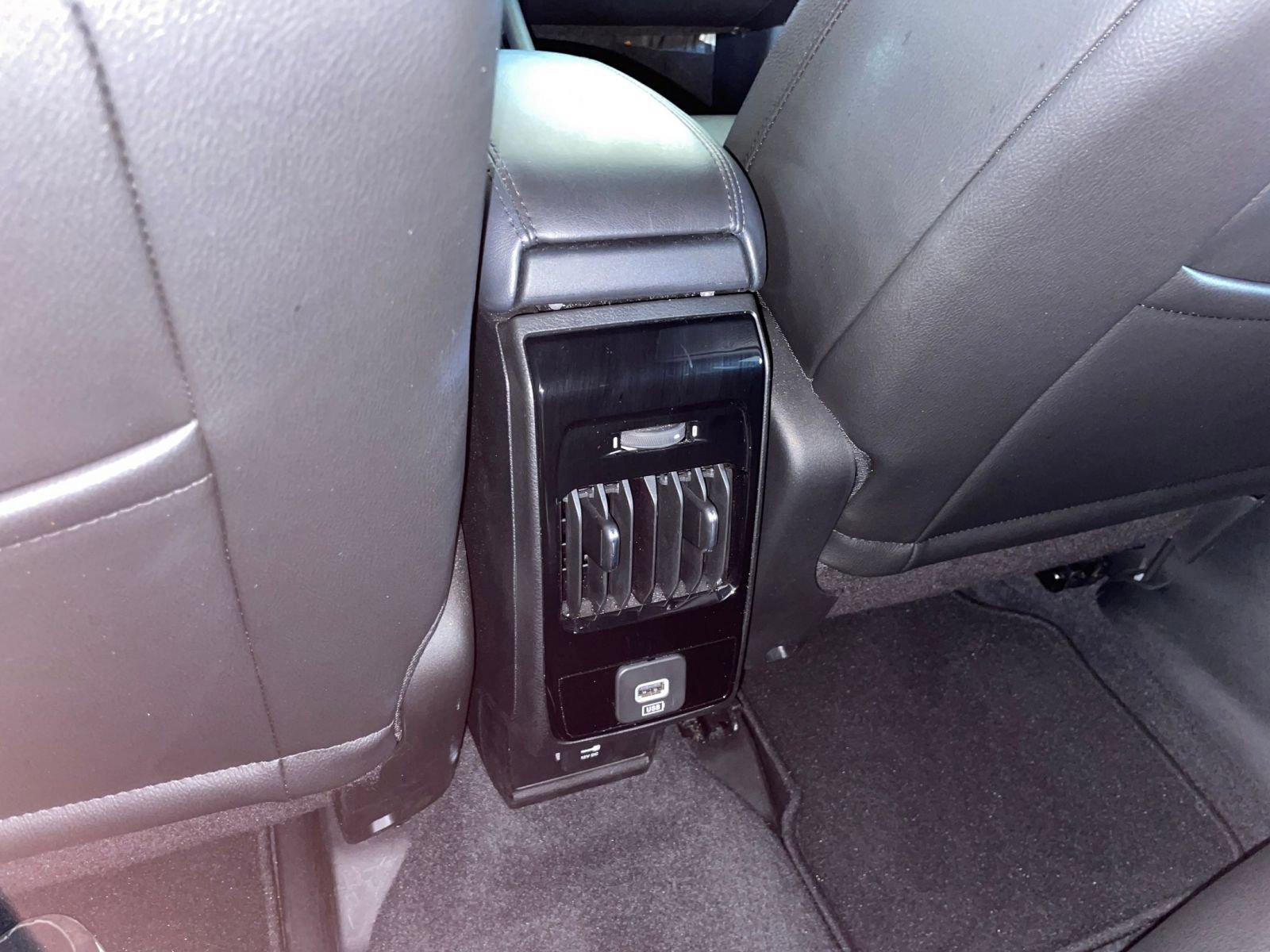 Thumbnail: 2025 Jeep Compass - 24