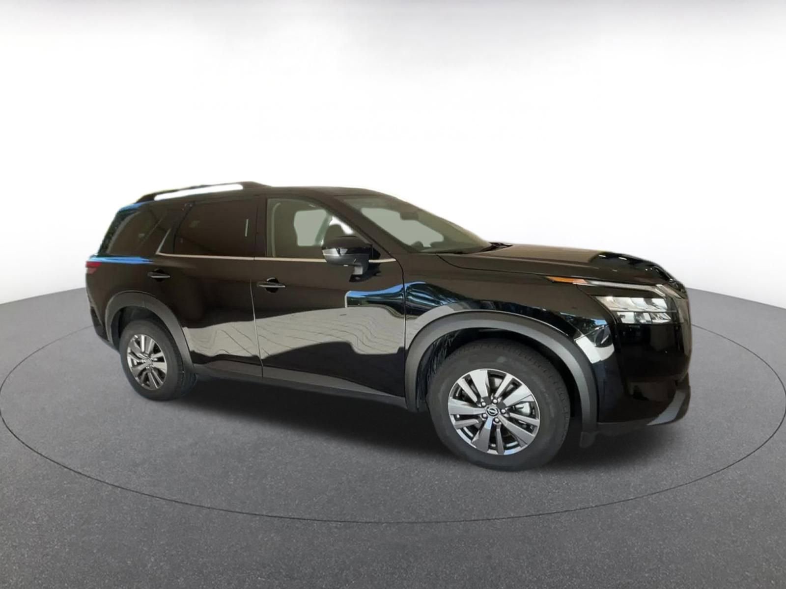 Thumbnail: 2025 Nissan Pathfinder - 2