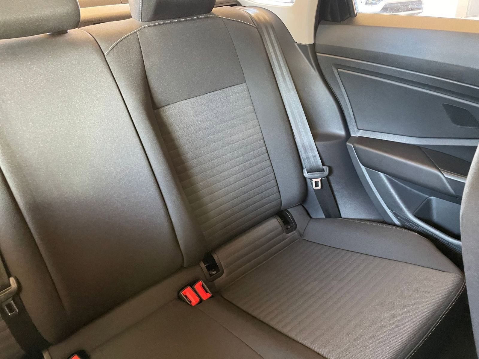 Thumbnail: 2025 Volkswagen Jetta - 35