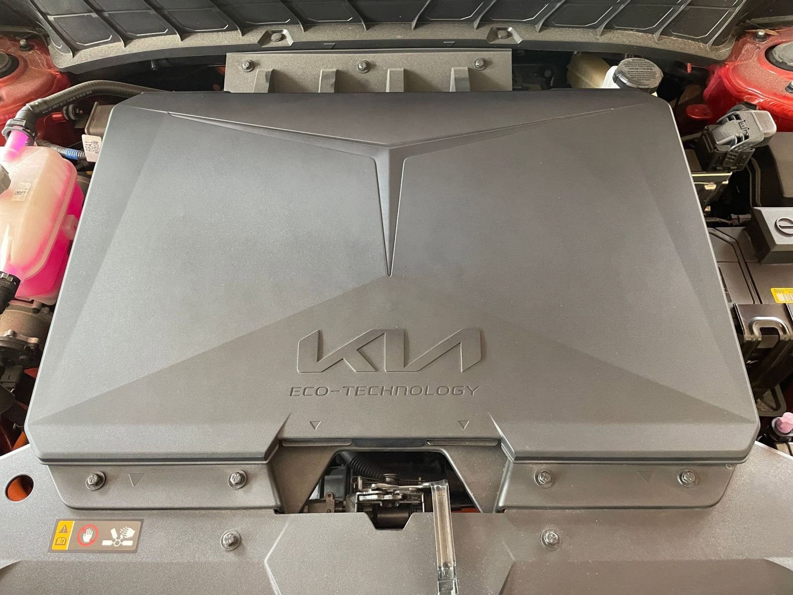 Thumbnail: 2023 Kia Niro - 33