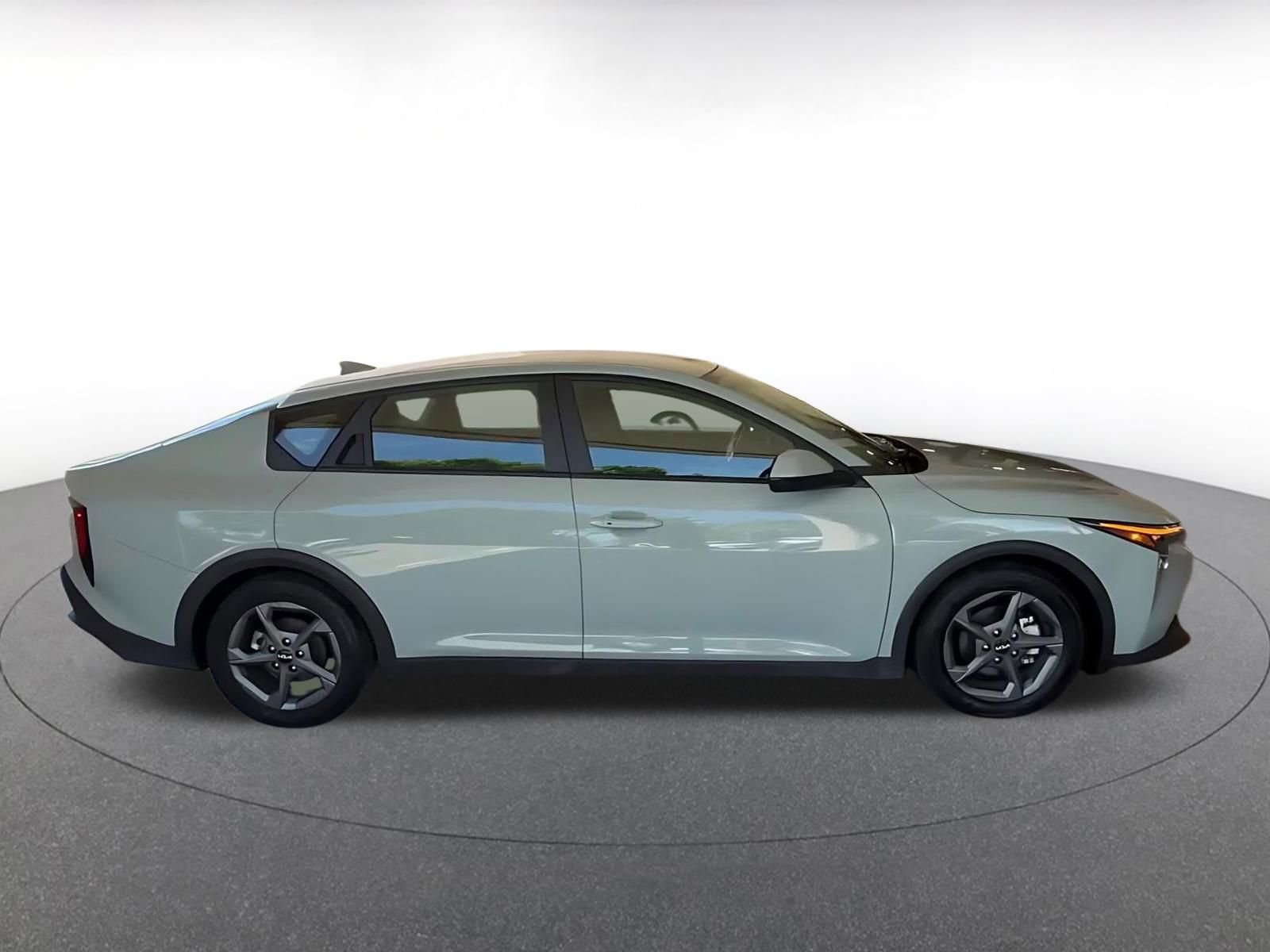 Thumbnail: 2025 Kia K4 - 15