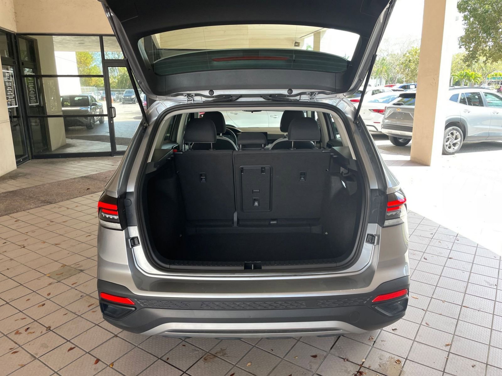 Thumbnail: 2025 Volkswagen Taos - 27