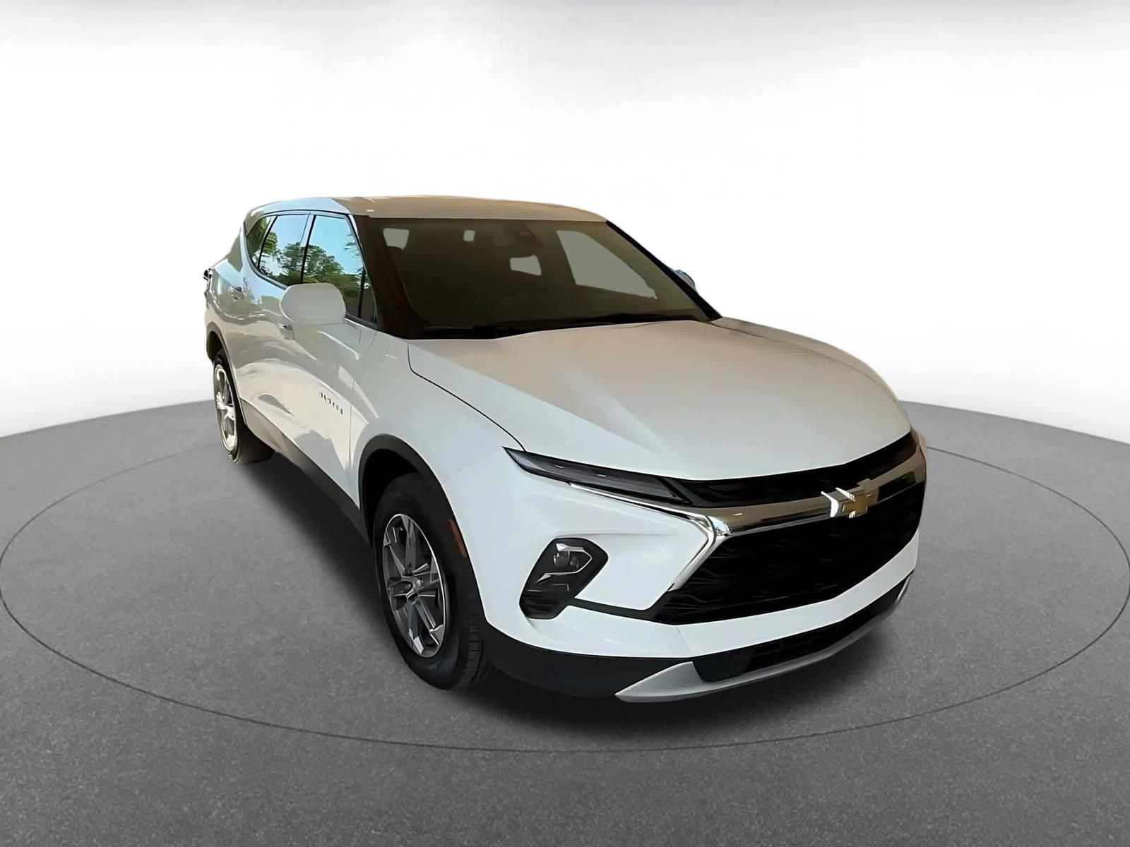 Thumbnail: 2026 Chevrolet Blazer - 3