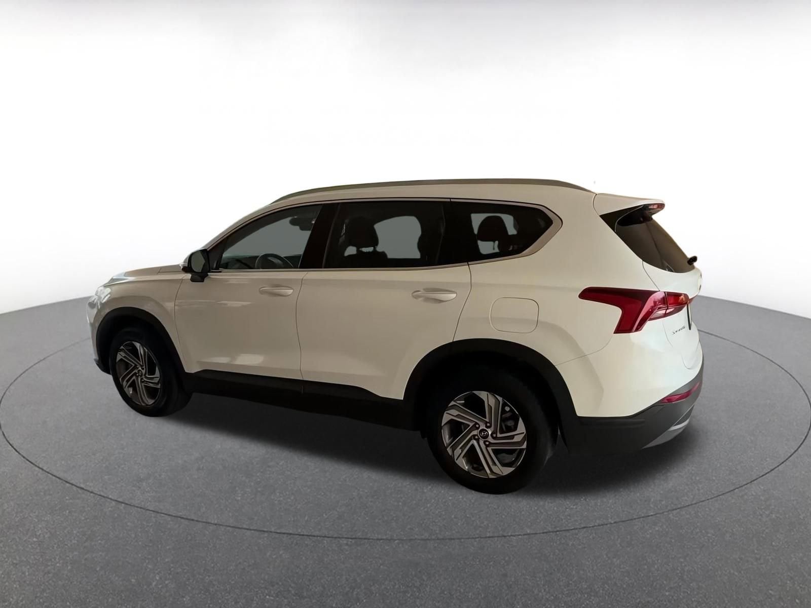 Thumbnail: 2023 Hyundai Santa Fe - 10