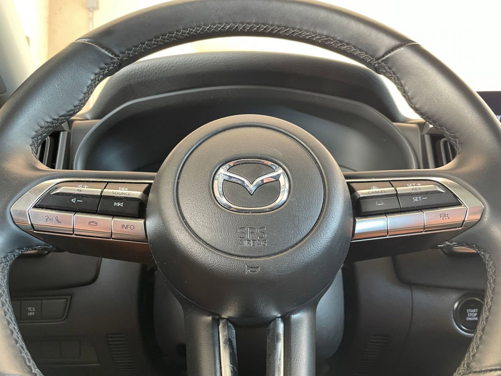 Thumbnail: 2025 Mazda CX-50 - 27