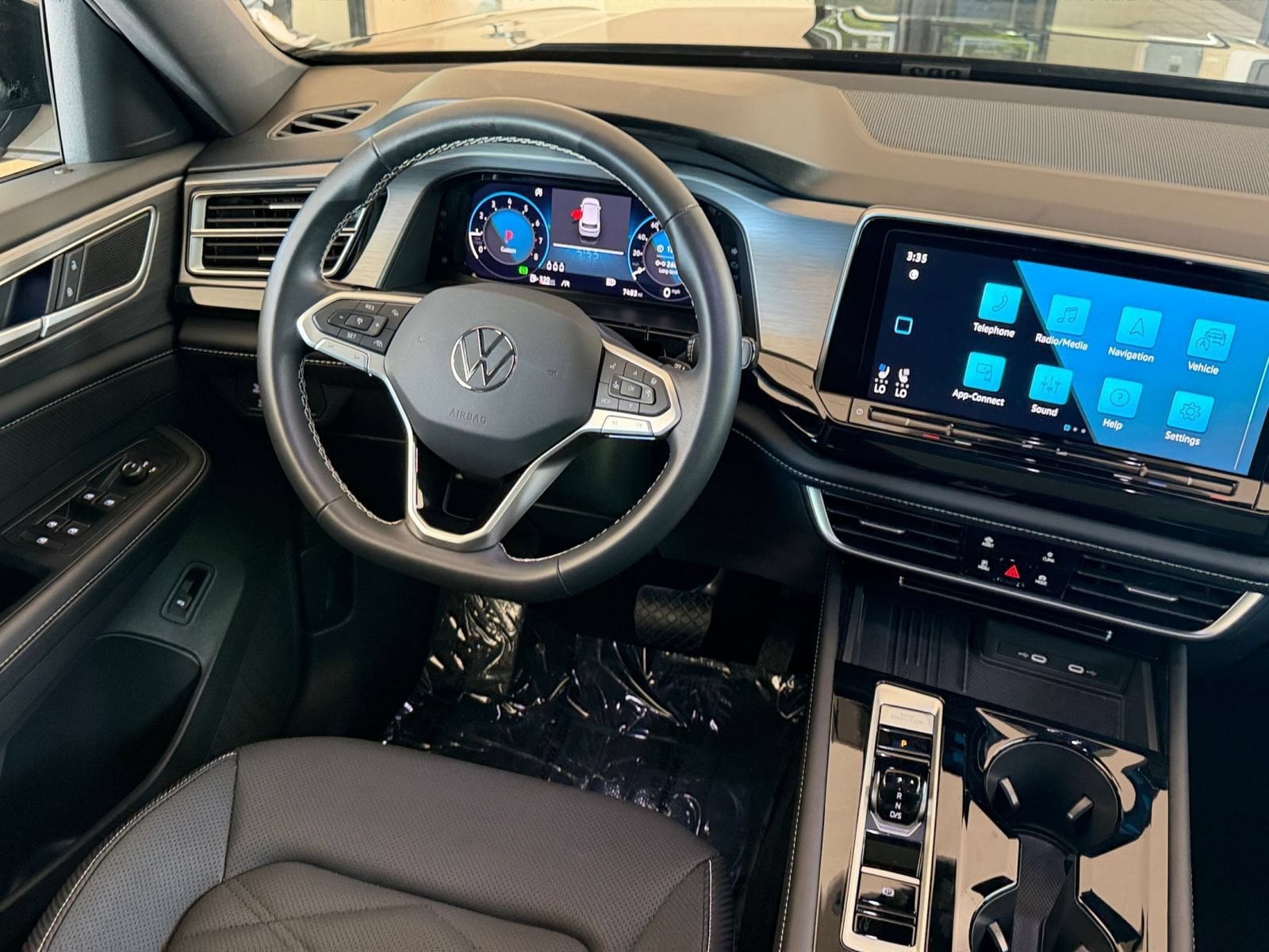 Thumbnail: 2026 Volkswagen Atlas - 35
